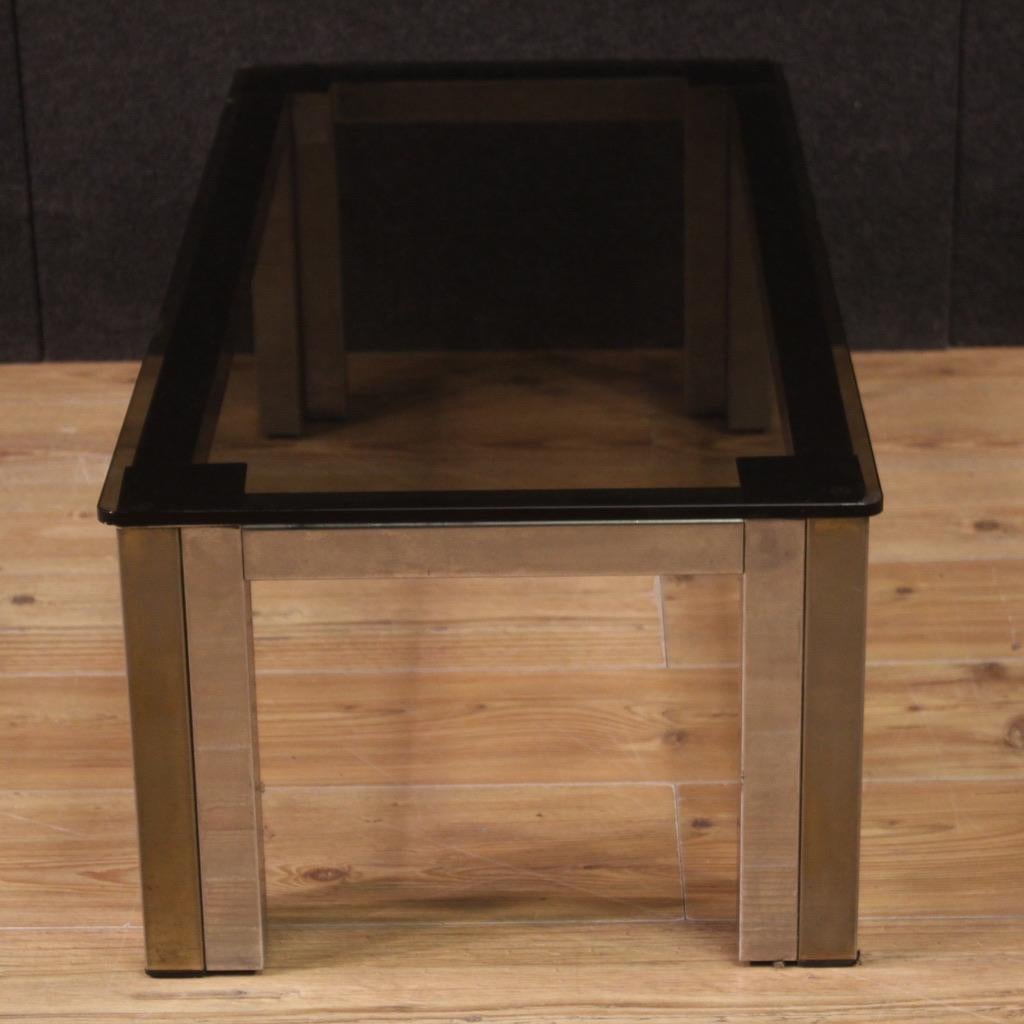 20. Jahrhundert Metall und Glasplatte italienisches Design Couchtisch, 1970 im Angebot 2
