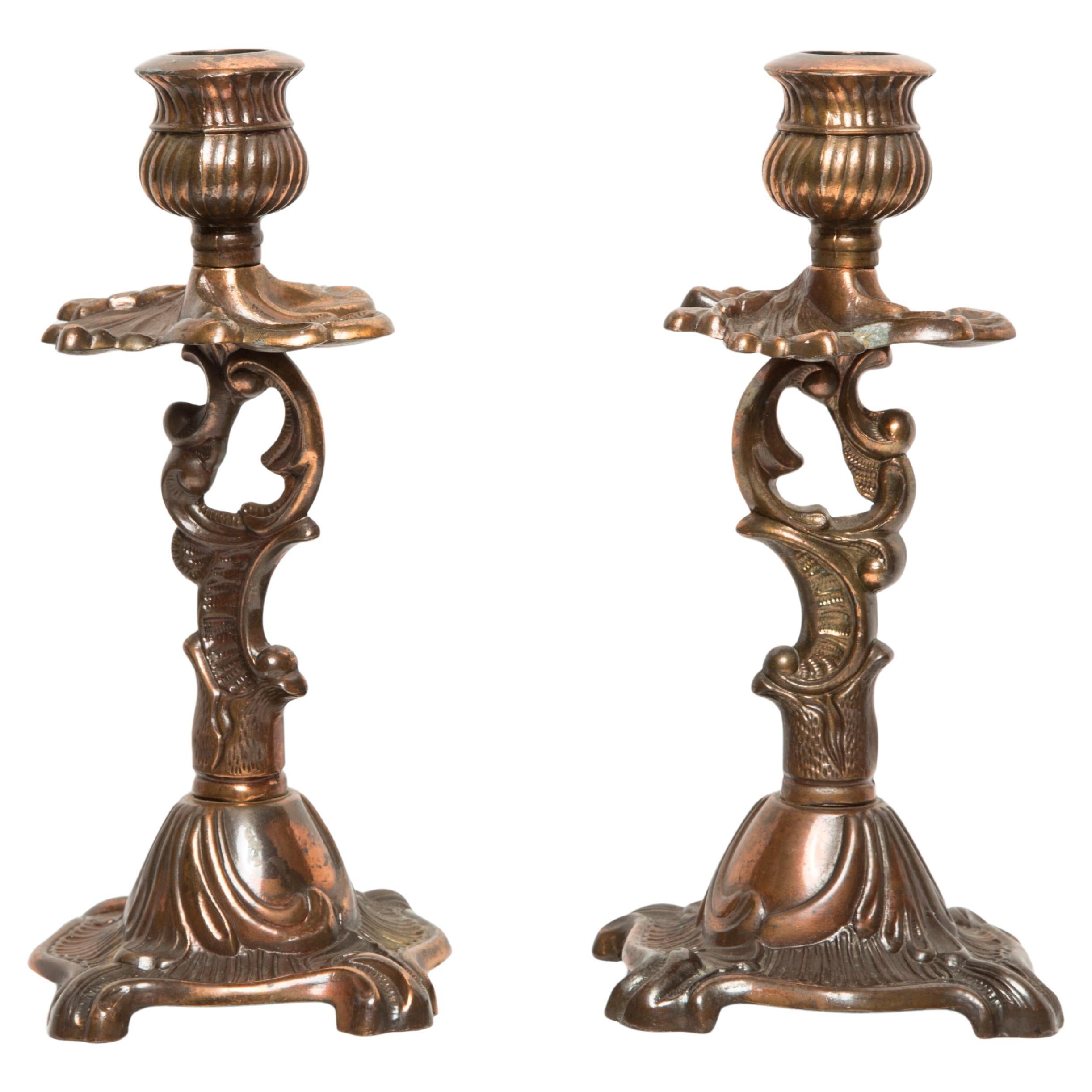 Candeleros decorativos de metal dorado del siglo XX, Italia, años 60 en venta