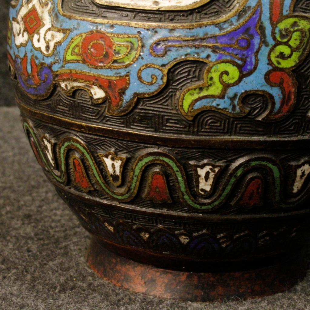 Asian Pair of 20th Century Painted Metal Oriental Pair of Vases, 1960 For Sale