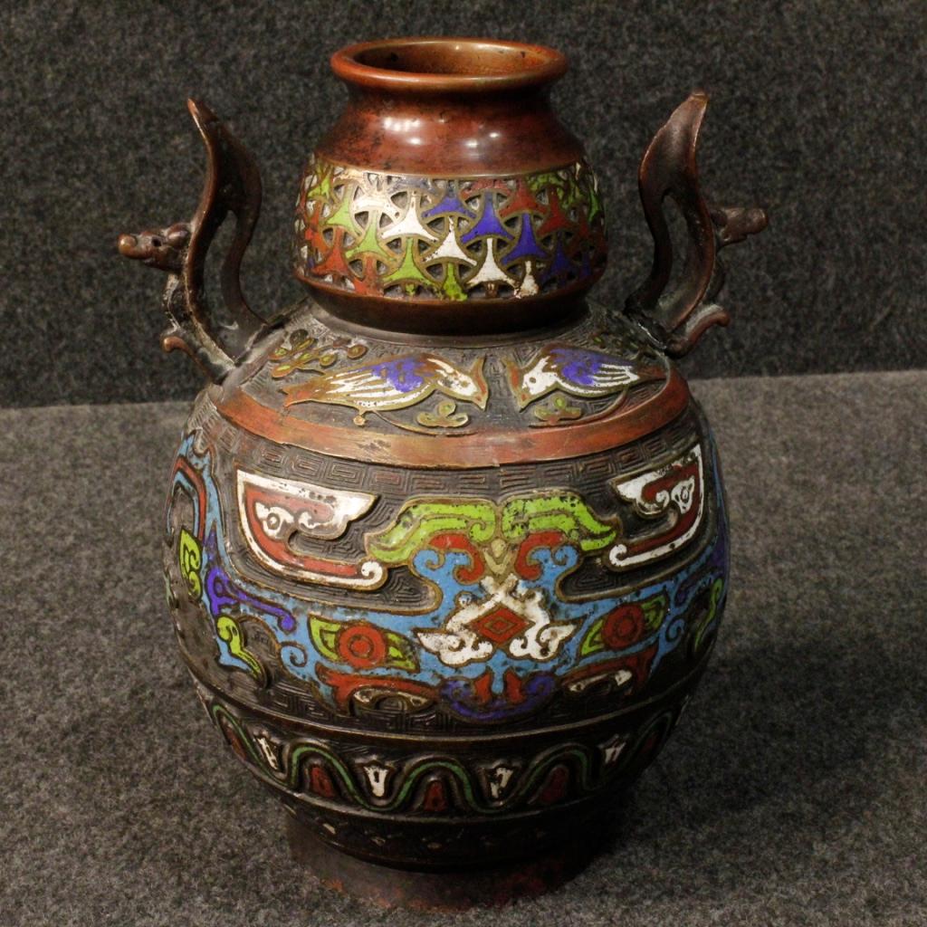 Paar orientalische Vasen aus bemaltem Metall des 20. Jahrhunderts, 1960 im Angebot 1