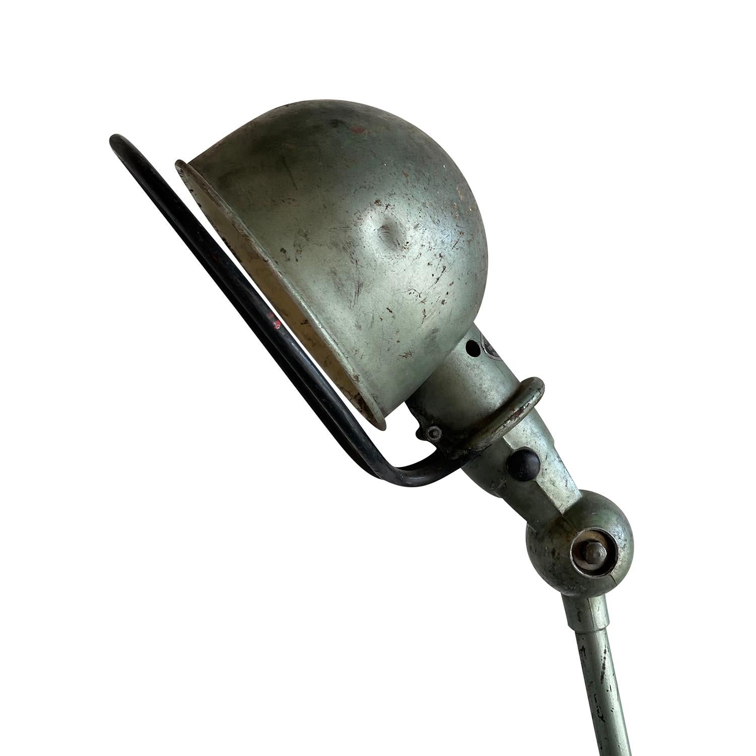 Hand-Crafted 20th Century Metallic-Green French Jielde Metal Desk Lamp by Jean Louis Domecq For Sale