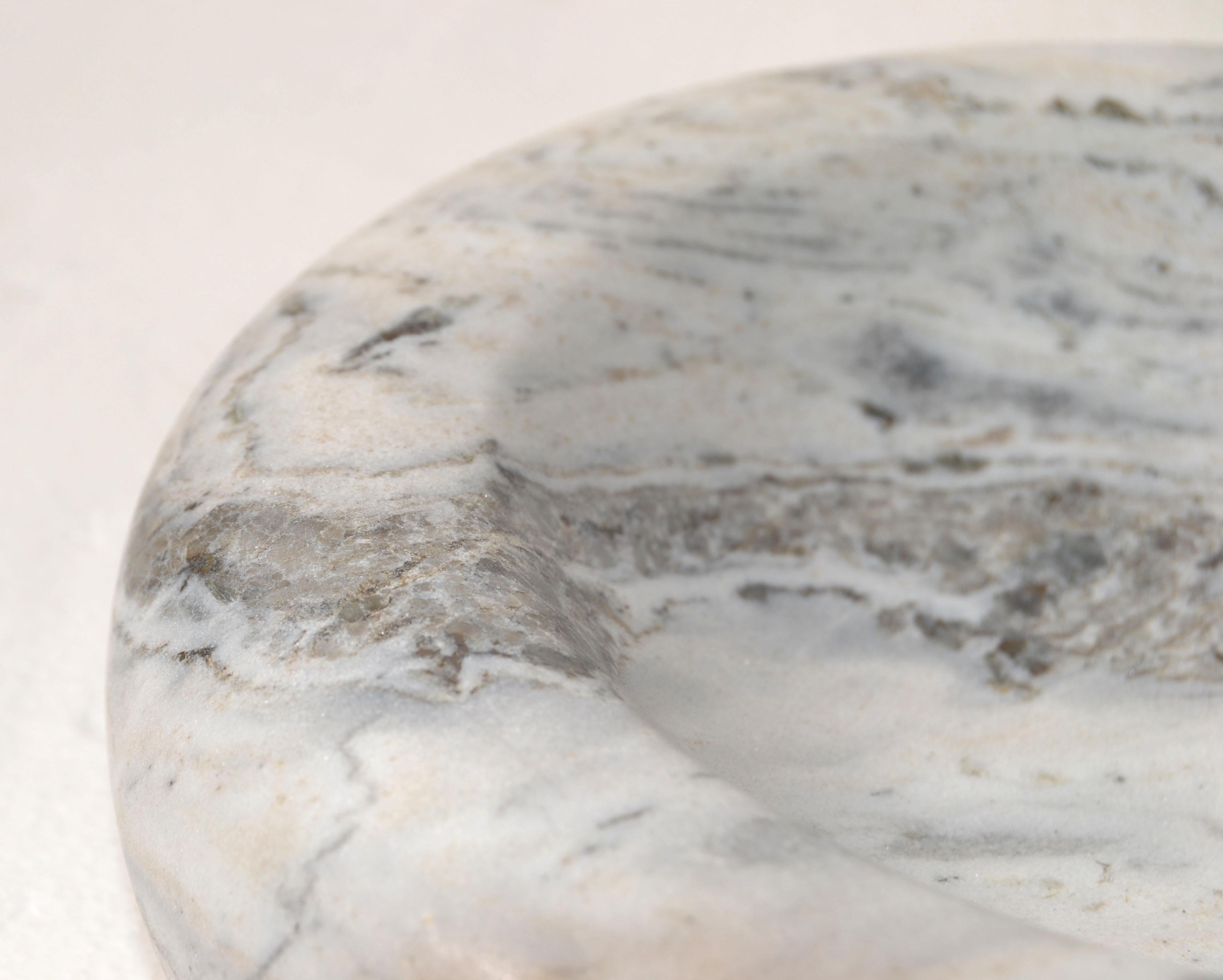 Centrotavola con ciotola in marmo di Carrara, fatto a mano, del 20° secolo. in vendita 3