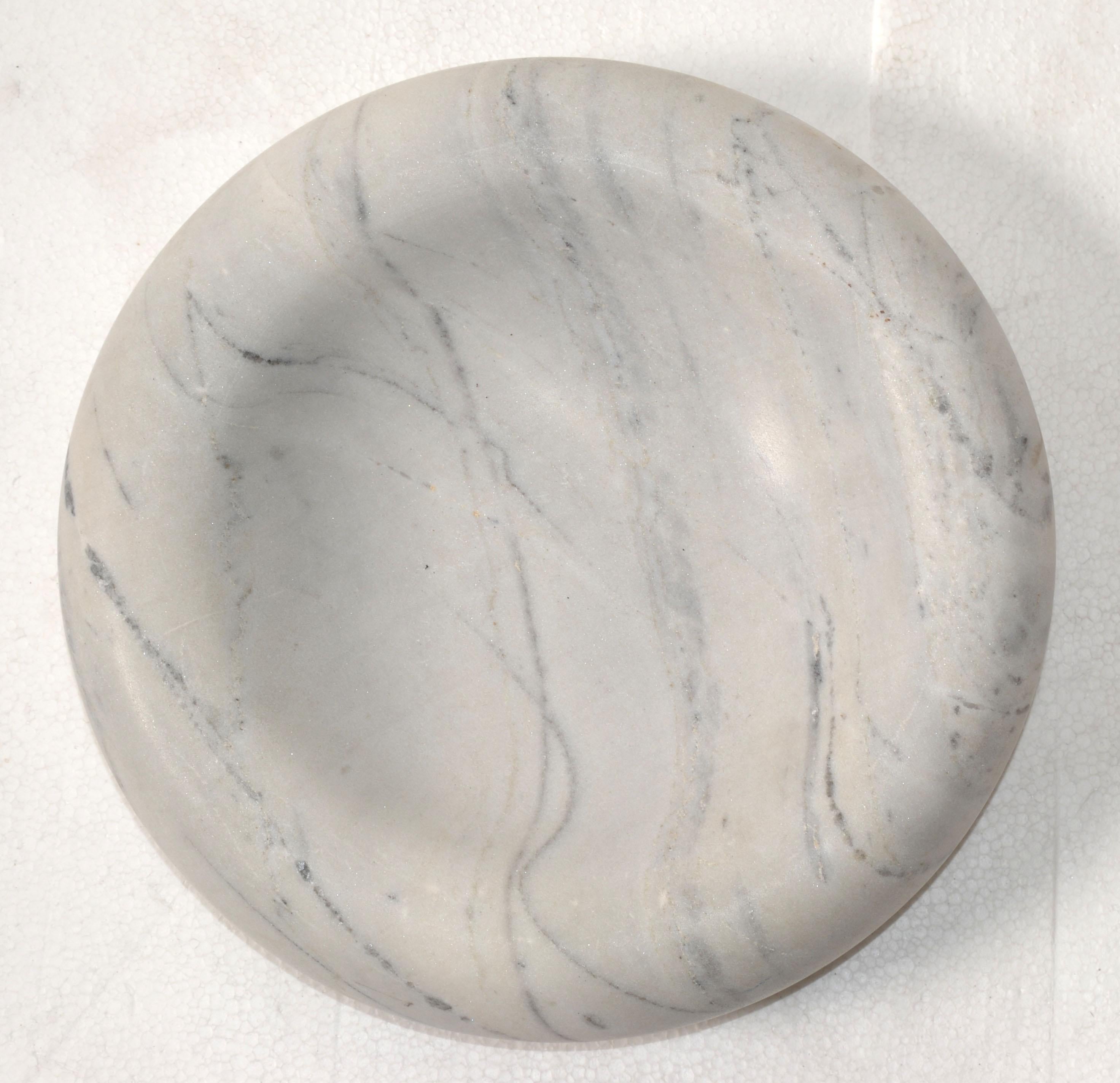 Centrotavola con ciotola in marmo bianco di Carrara, fatto a mano, del 20° secolo. in vendita 1