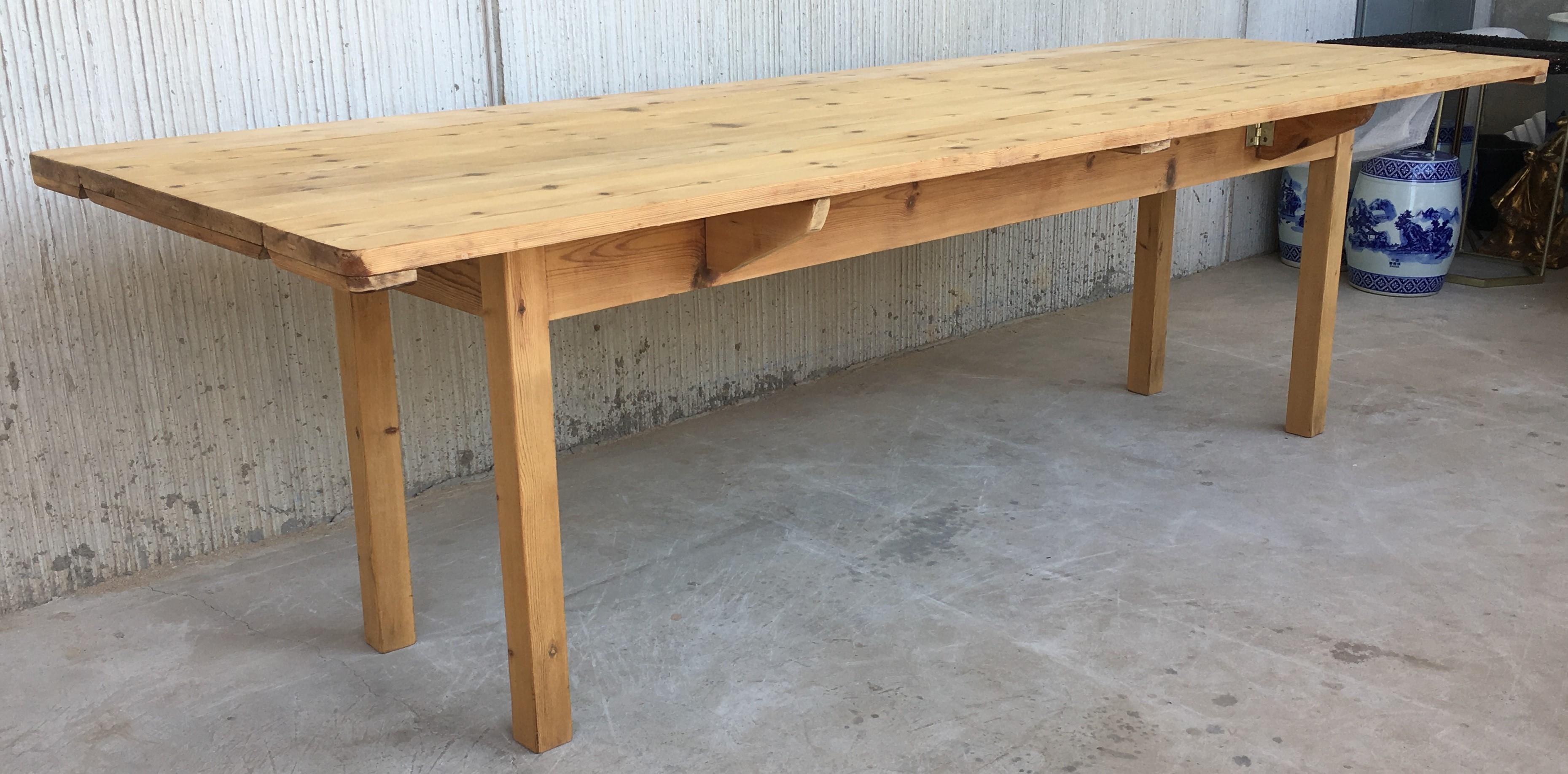Spanish 20th Century Midcentury Large Pine Drop-Leaf Country Farm Table with Two Leaves