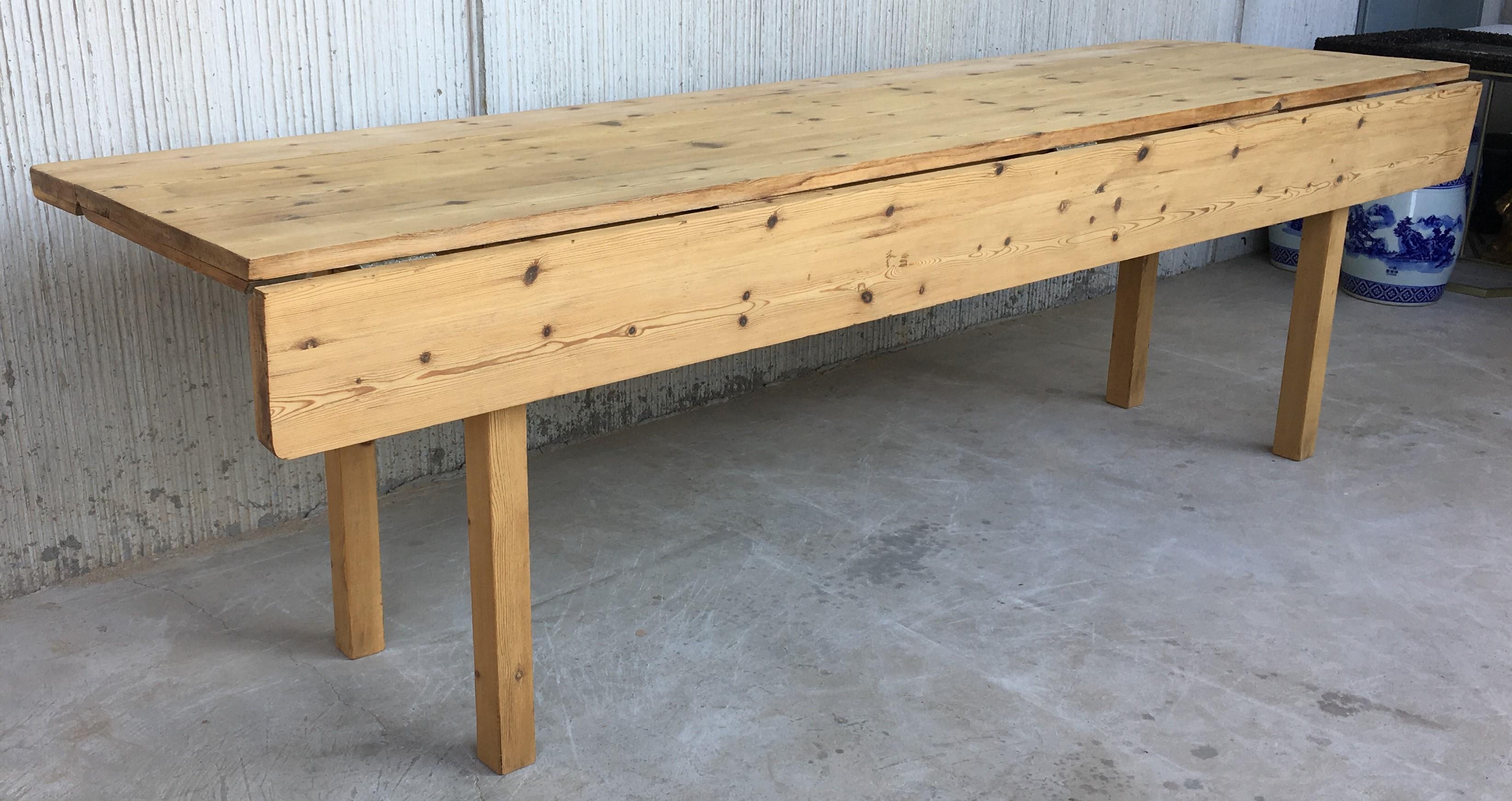 20th Century Midcentury Large Pine Drop-Leaf Country Farm Table with Two Leaves 2