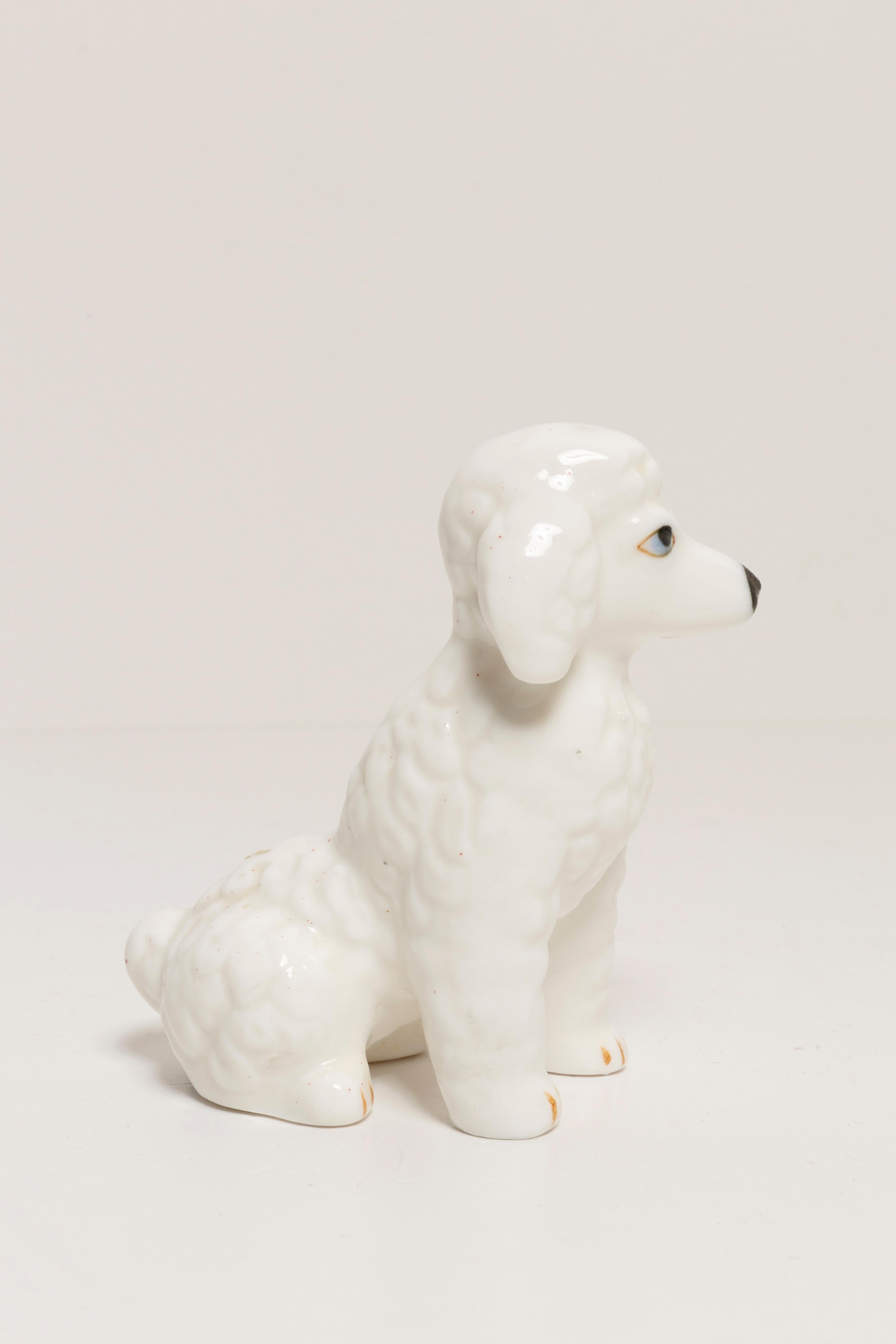 Mid-Century Modern Mini sculpture de chien caniche blanc du 20ème siècle, Italie, années 1960 en vente