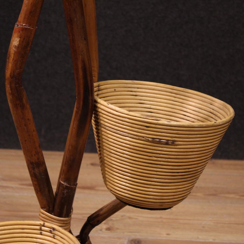 jarrón de madera de bambú italiano de diseño moderno del siglo XX Soporte para plantas, 1960 en venta 3