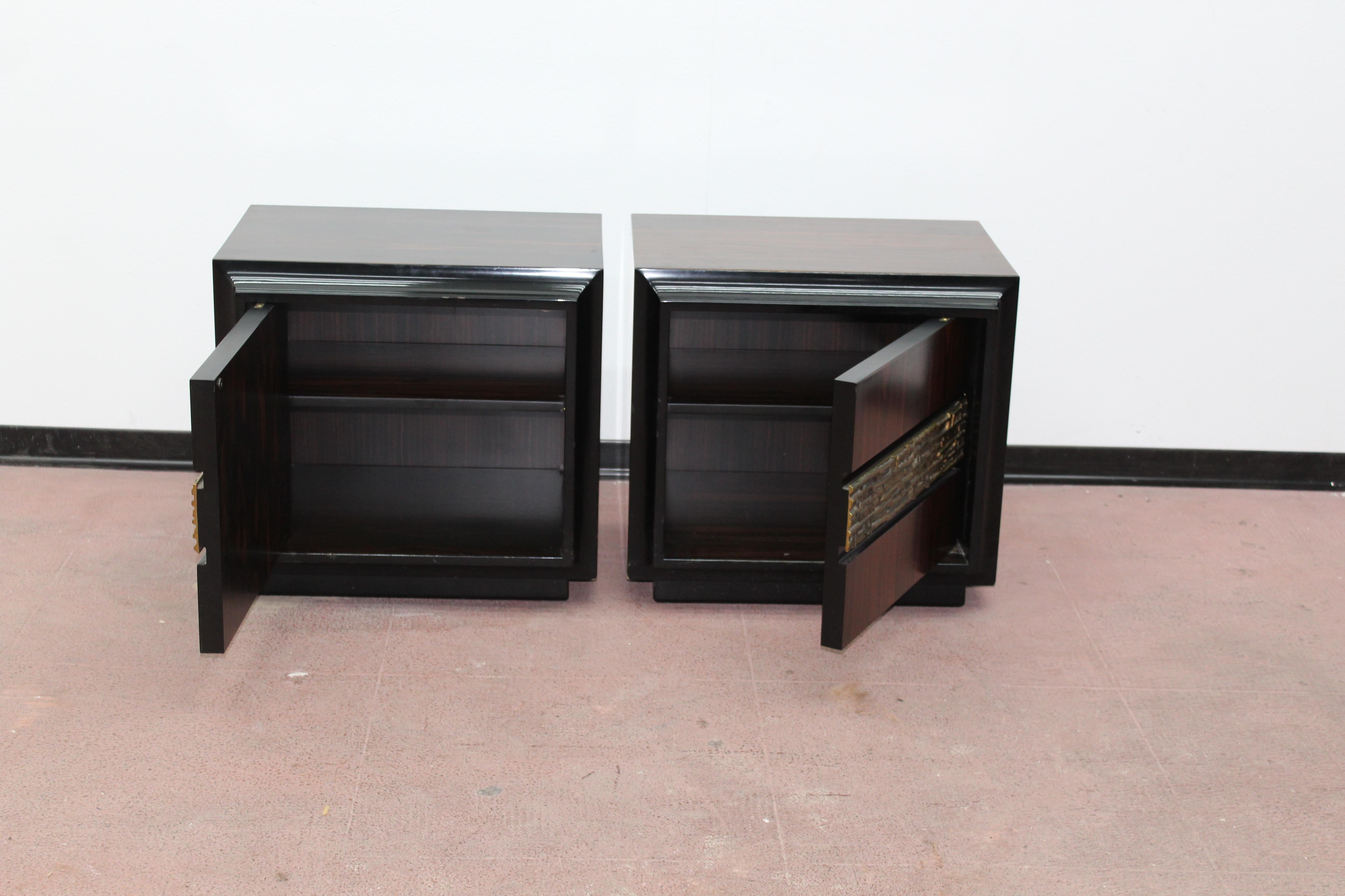20th Century Modern Design Rosewood Set of 2 Nightstands In Good Condition In Palermo, IT