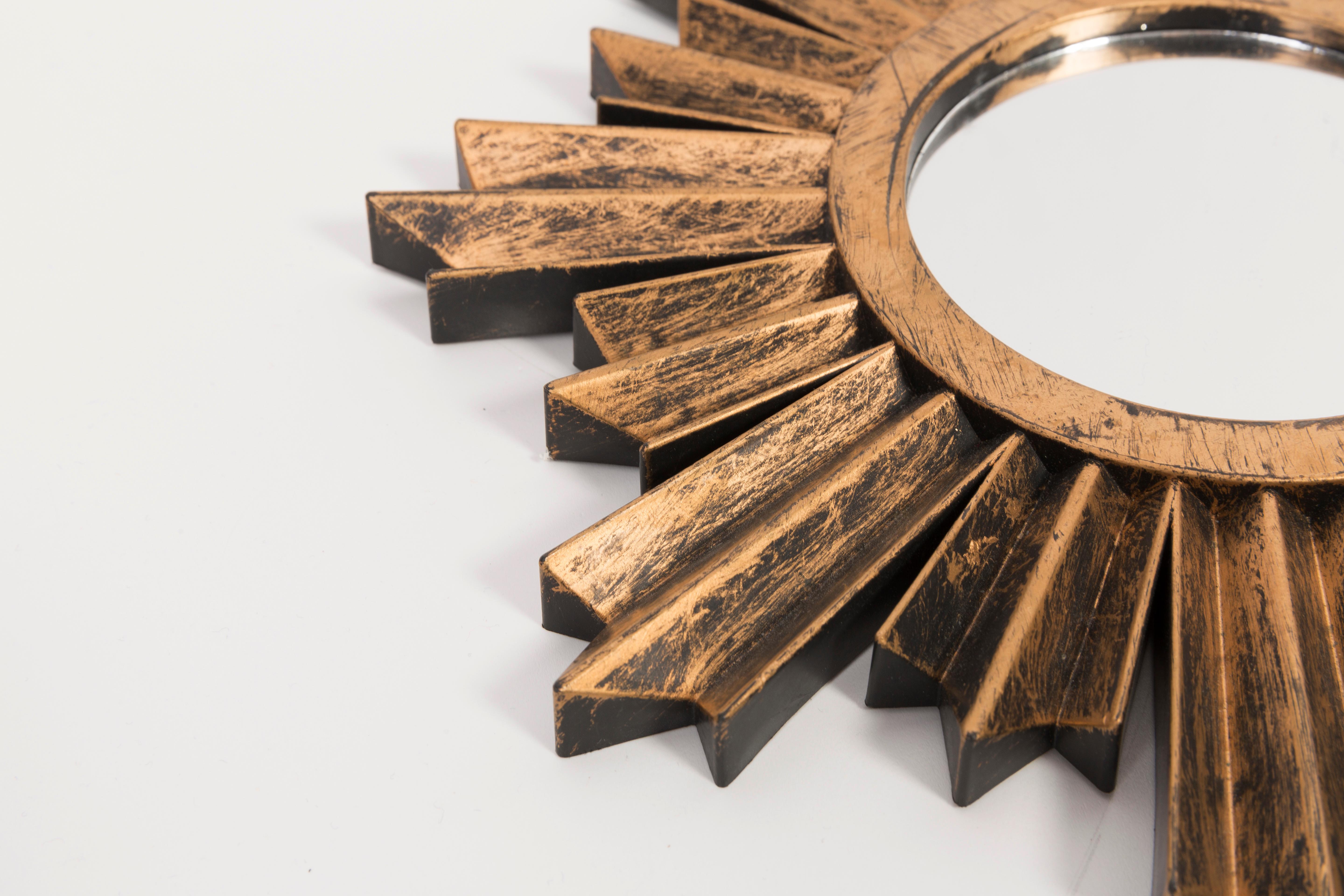 Specchio moderno del XX secolo in oro, plastica, anni '80 in vendita 2