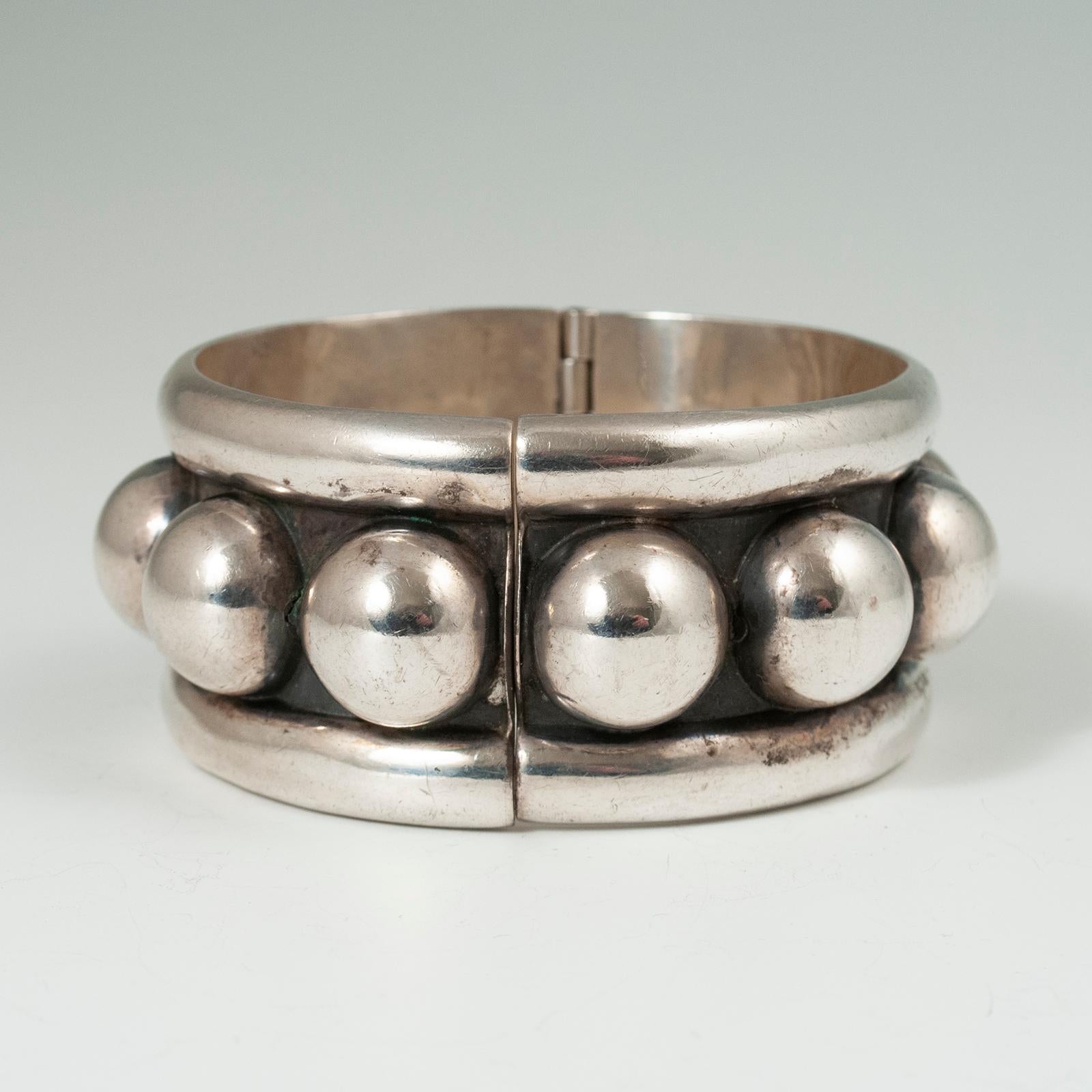 Mexican 20th Century Modern Silver Clamper Bracelet, Taxco, Mexico