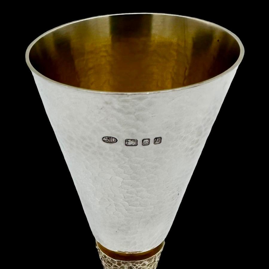 20th Century Modern Suite Twelve Sterling Silver Champagne Flutes London 1968  For Sale 2