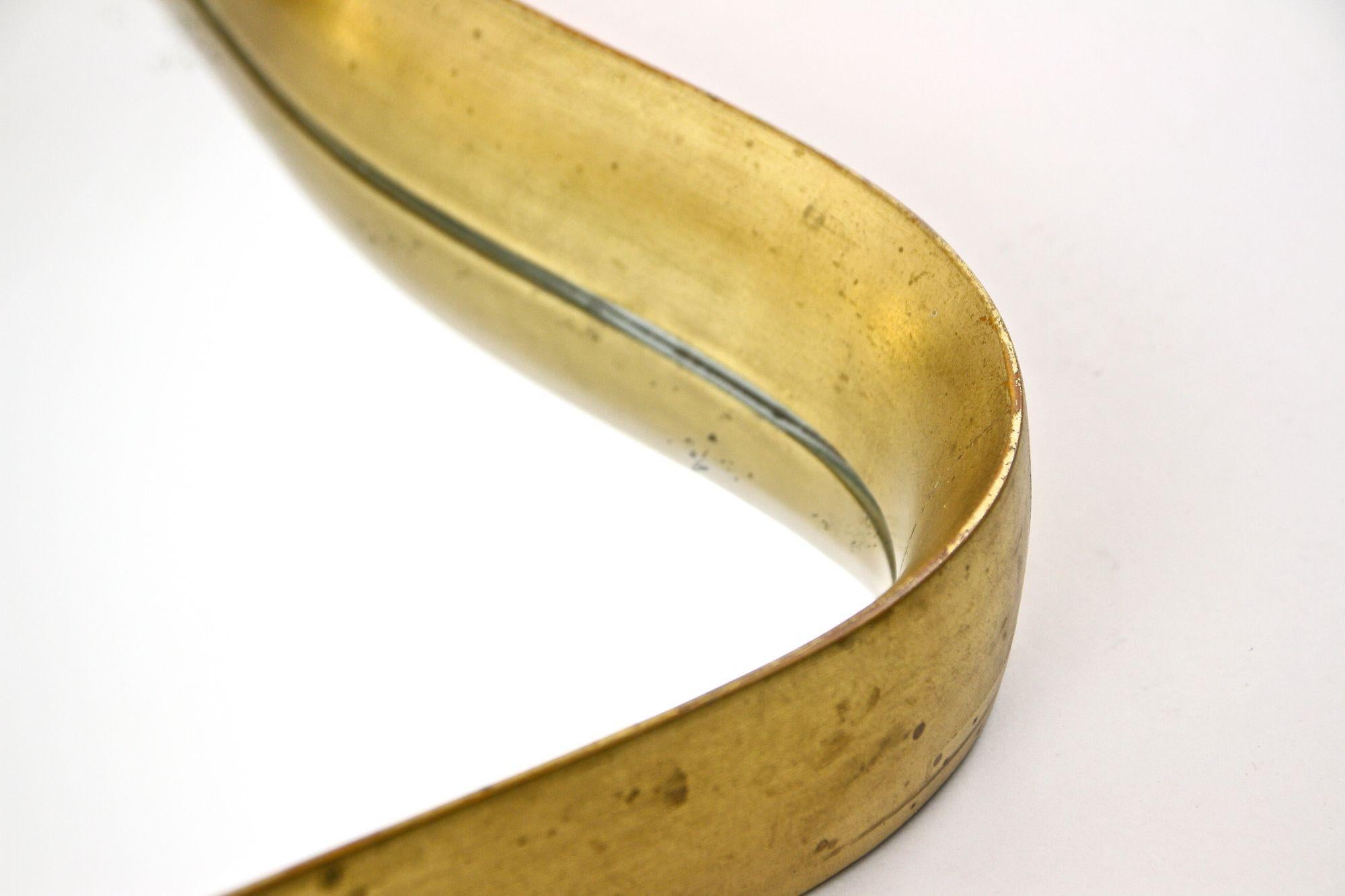 20th Century Modernist Gilt Wall Mirror Attributed to Max Welz, Austria ca.1940s en vente 2