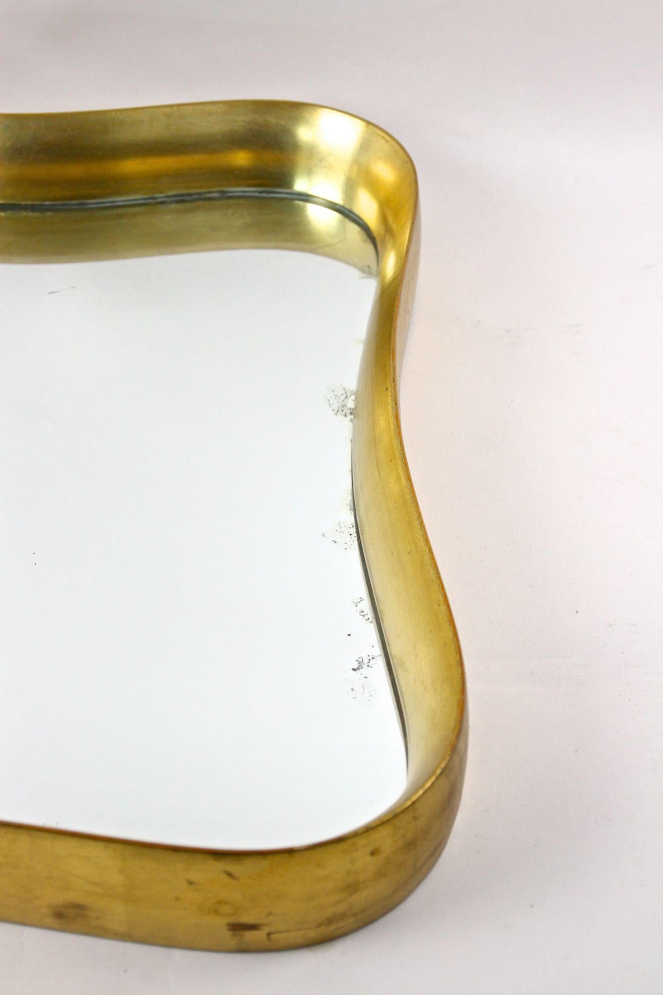 20th Century Modernist Gilt Wall Mirror Attributed to Max Welz, Austria ca.1940s en vente 4