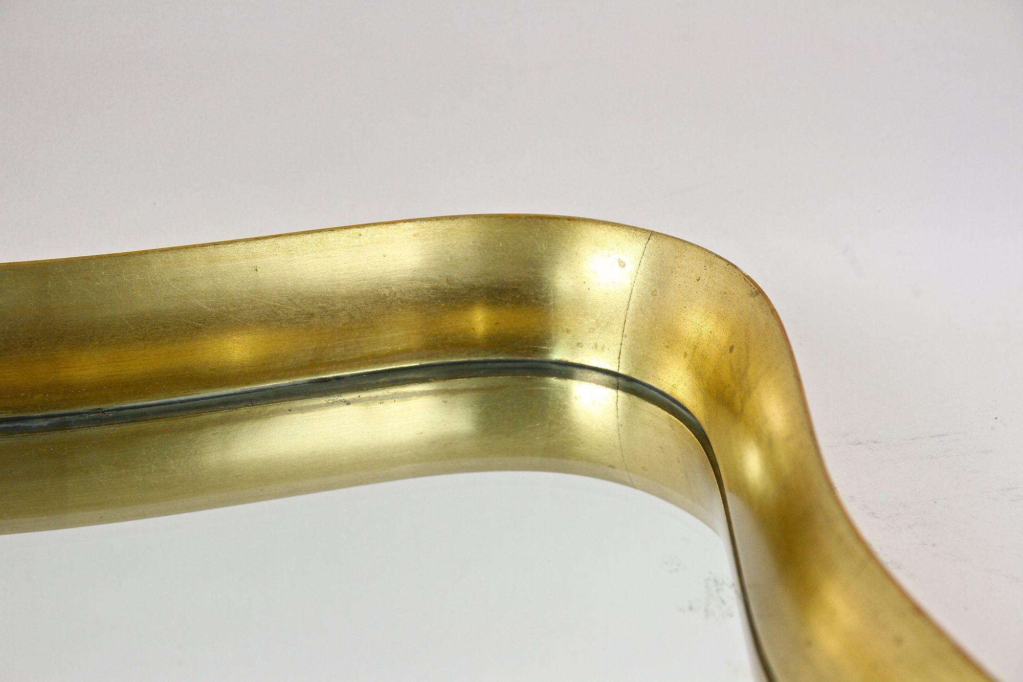 20th Century Modernist Gilt Wall Mirror Attributed to Max Welz, Austria ca.1940s en vente 1