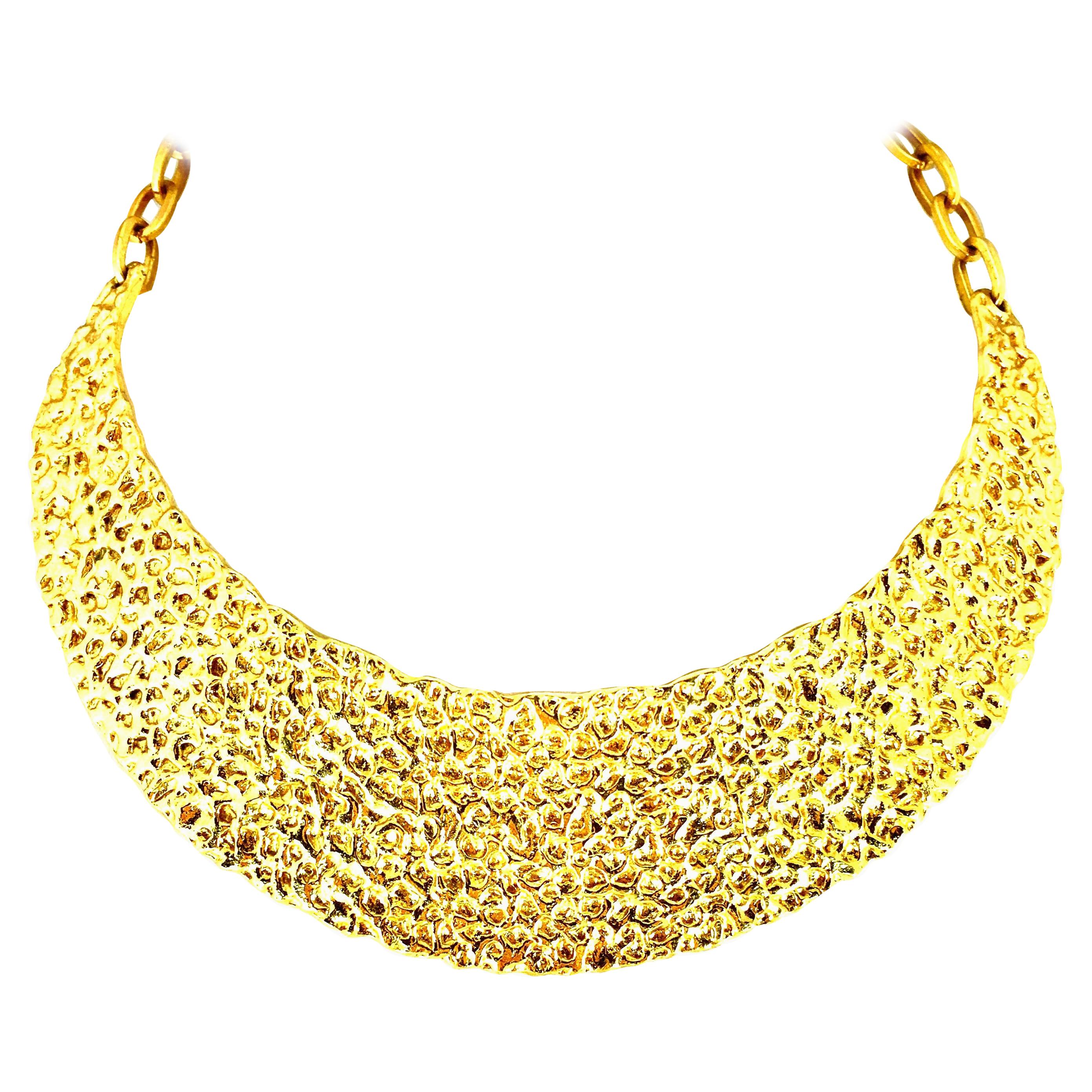 20th Century Modernist Gold Hammered Collar Choker Style Necklace By, Trifari For Sale
