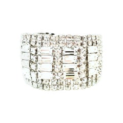 20th Century Monumental Art Deco Style Silver
Austrian Crystal Link Bracelet Vintage 20th Century Monumental Art Deco Style Silver
Austrian Crystal Link Bracelet