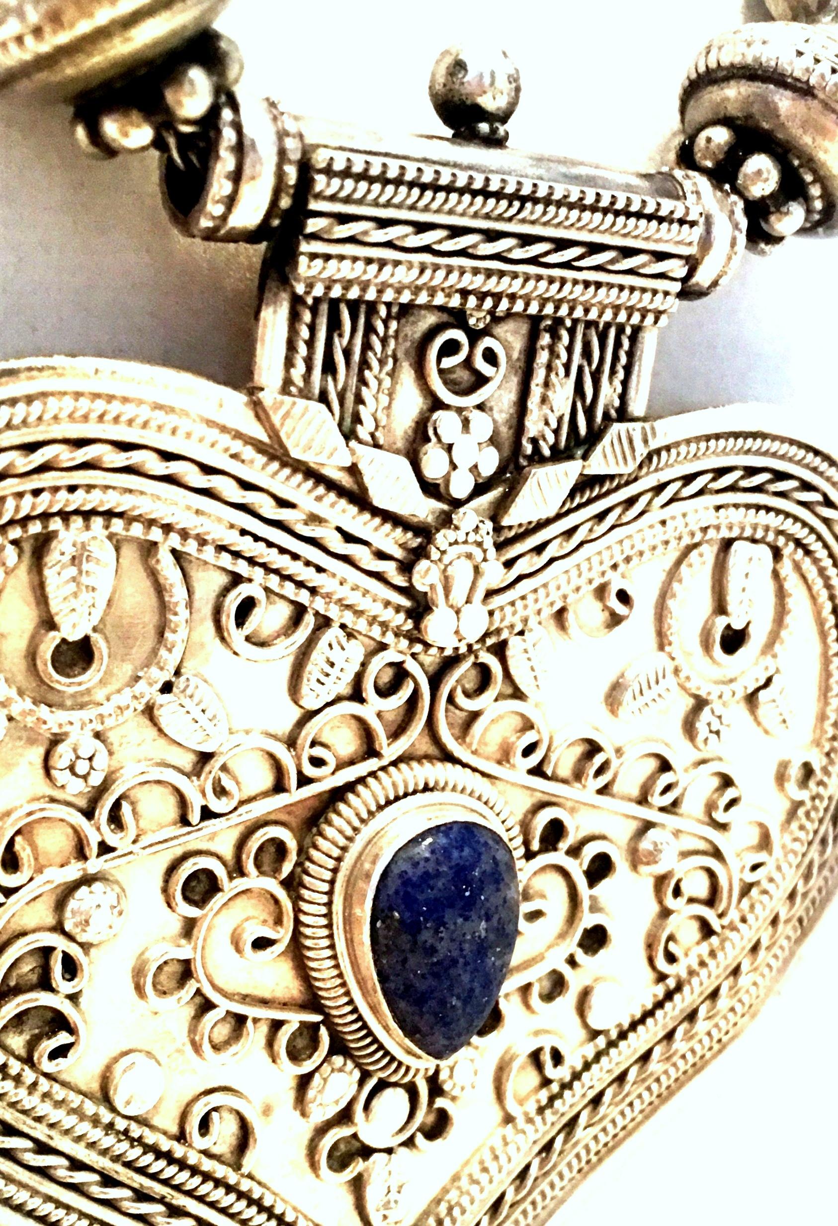 20th Century Monumental Rajasthan Silver & Lapis Lazuli Heart Pendant Necklace For Sale 2