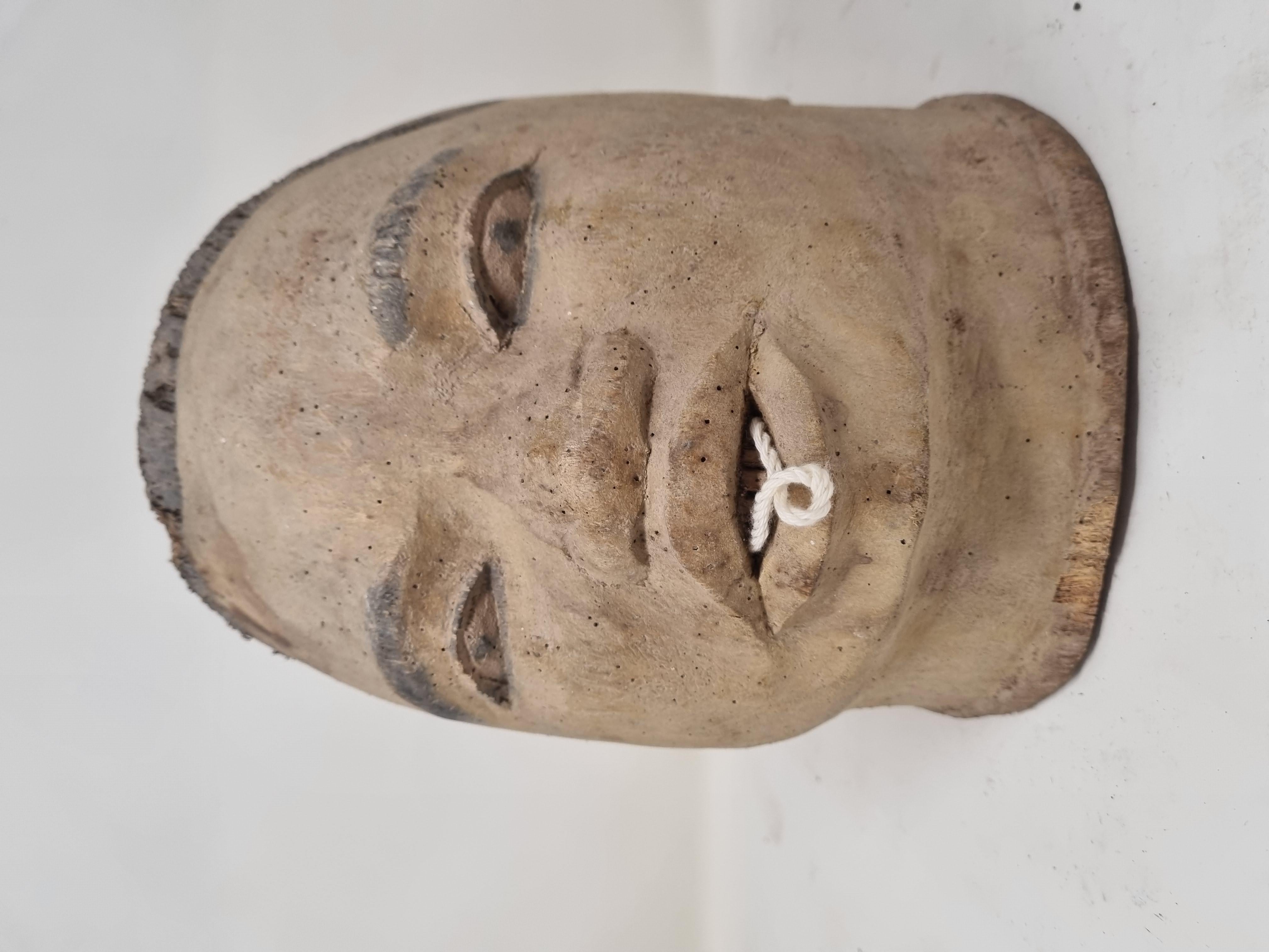 20th Century Monzambico Mask For Sale 6