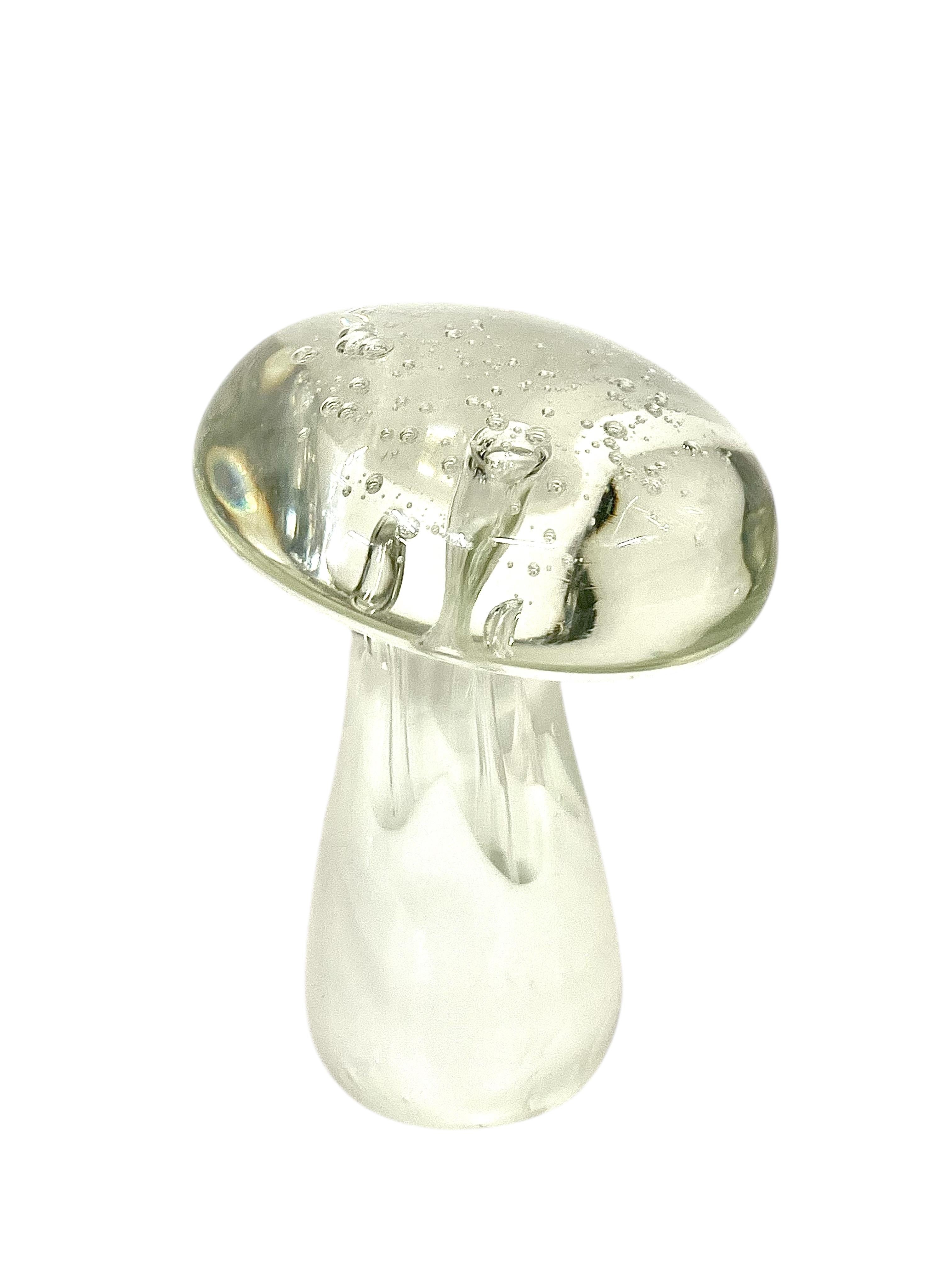 20th Century Murano Blown Glass Paperweight Mushroom For Sale 2