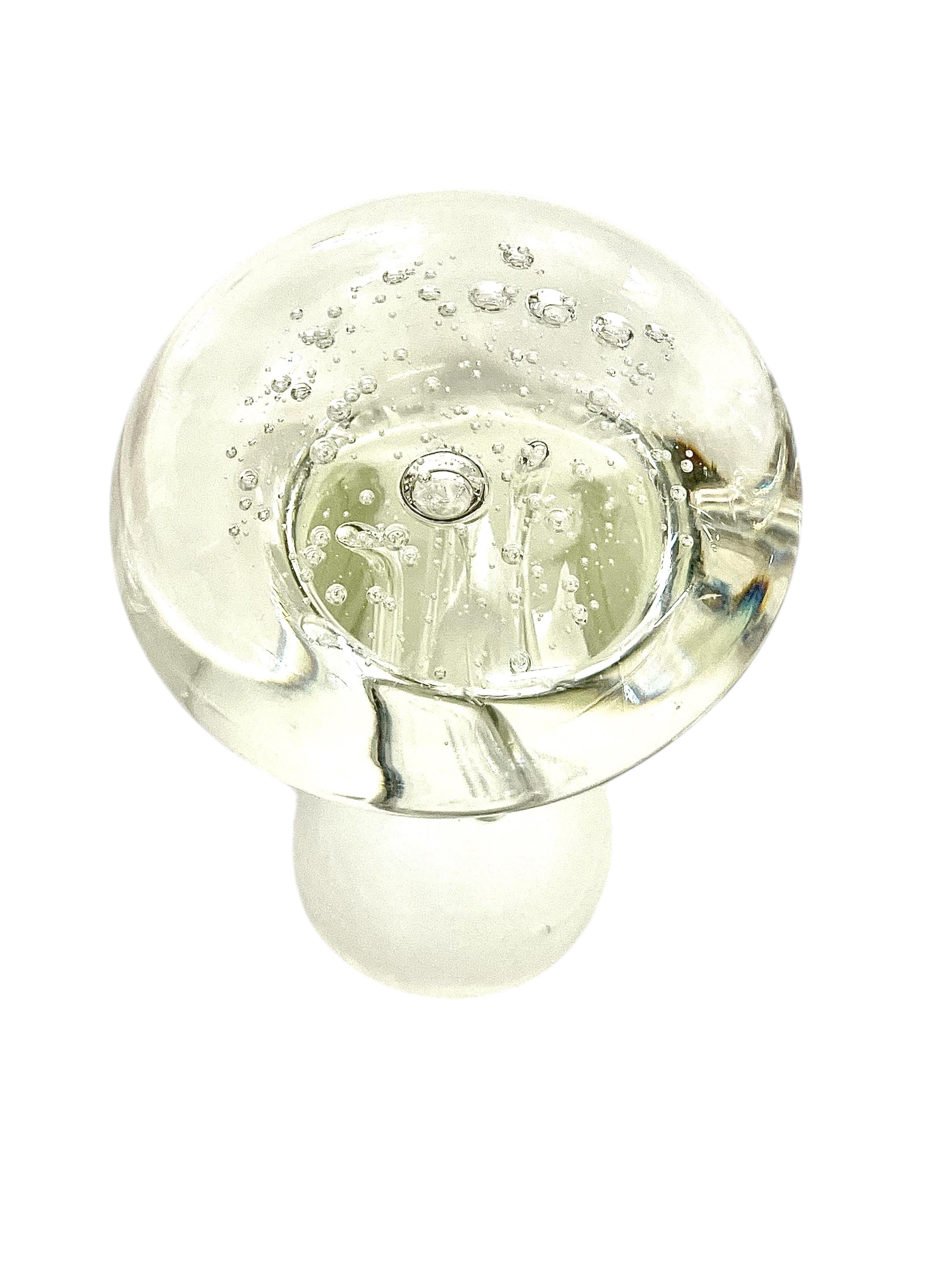 20th Century Murano Blown Glass Paperweight Mushroom For Sale 4