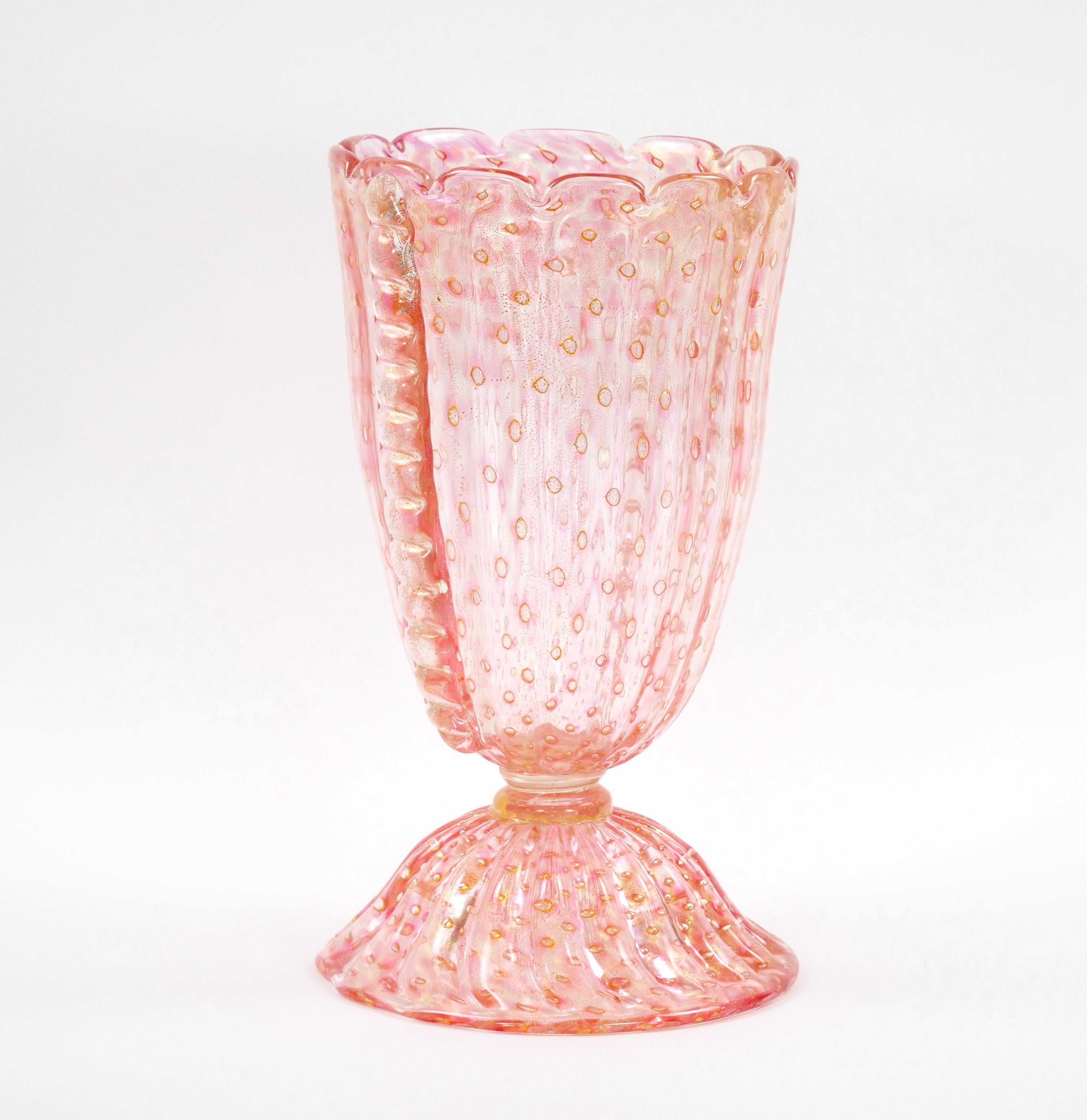 Italian 20th Century Murano Bullicante / Gold Infused Rose Color Glass Centerpiece Vase For Sale