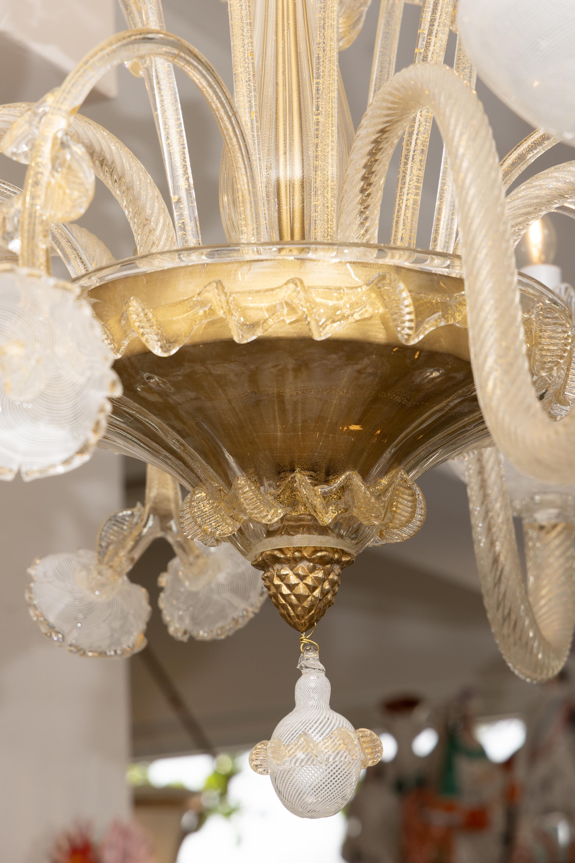 Lustre à cinq lumières en verre de Murano du 20e siècle Bon état - En vente à WEST PALM BEACH, FL