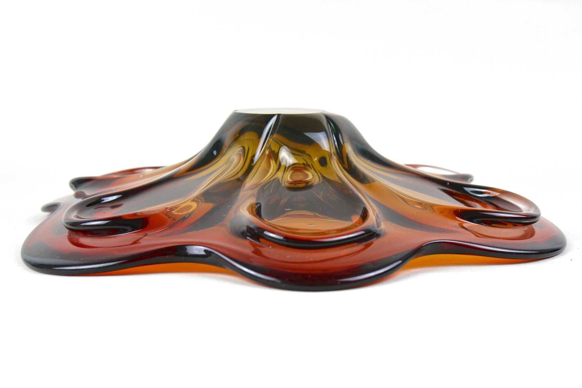 20th Century Murano Glass Centerpiece/ Bowl, Red/ Amber Colored, IT ca. 1970 For Sale 6