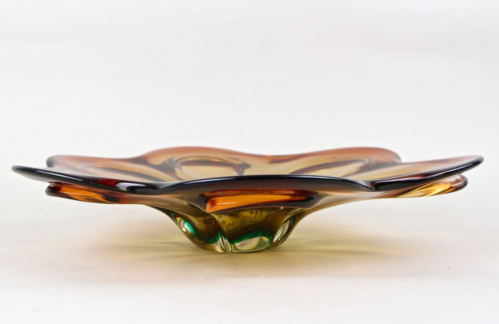 Mid-Century Modern 20th Century Murano Glass Centerpiece/ Bowl, Red/ Amber Colored, IT ca. 1970 For Sale