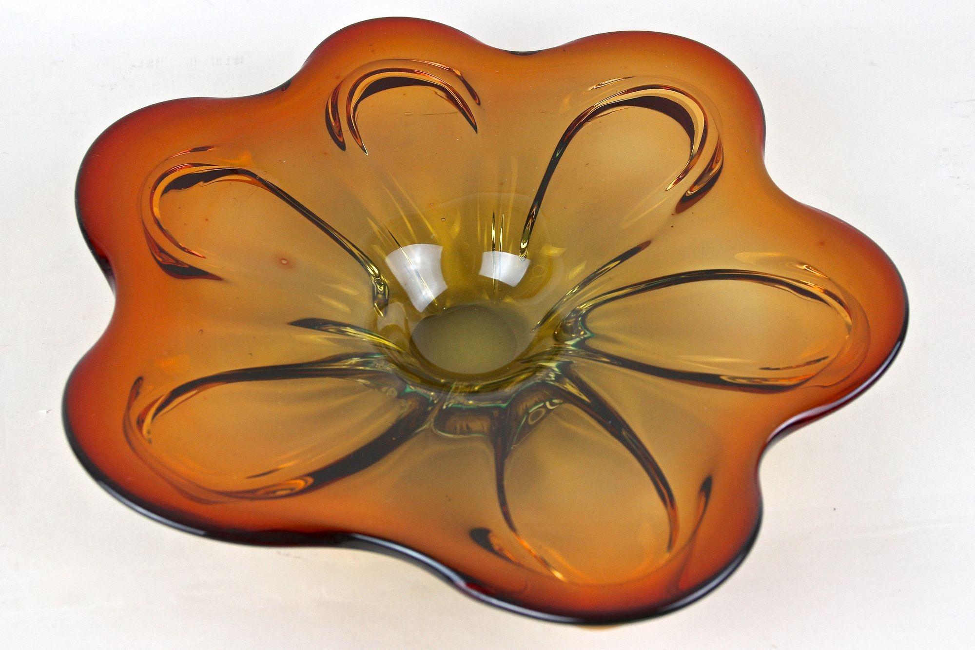 Italian 20th Century Murano Glass Centerpiece/ Bowl, Red/ Amber Colored, IT ca. 1970 For Sale