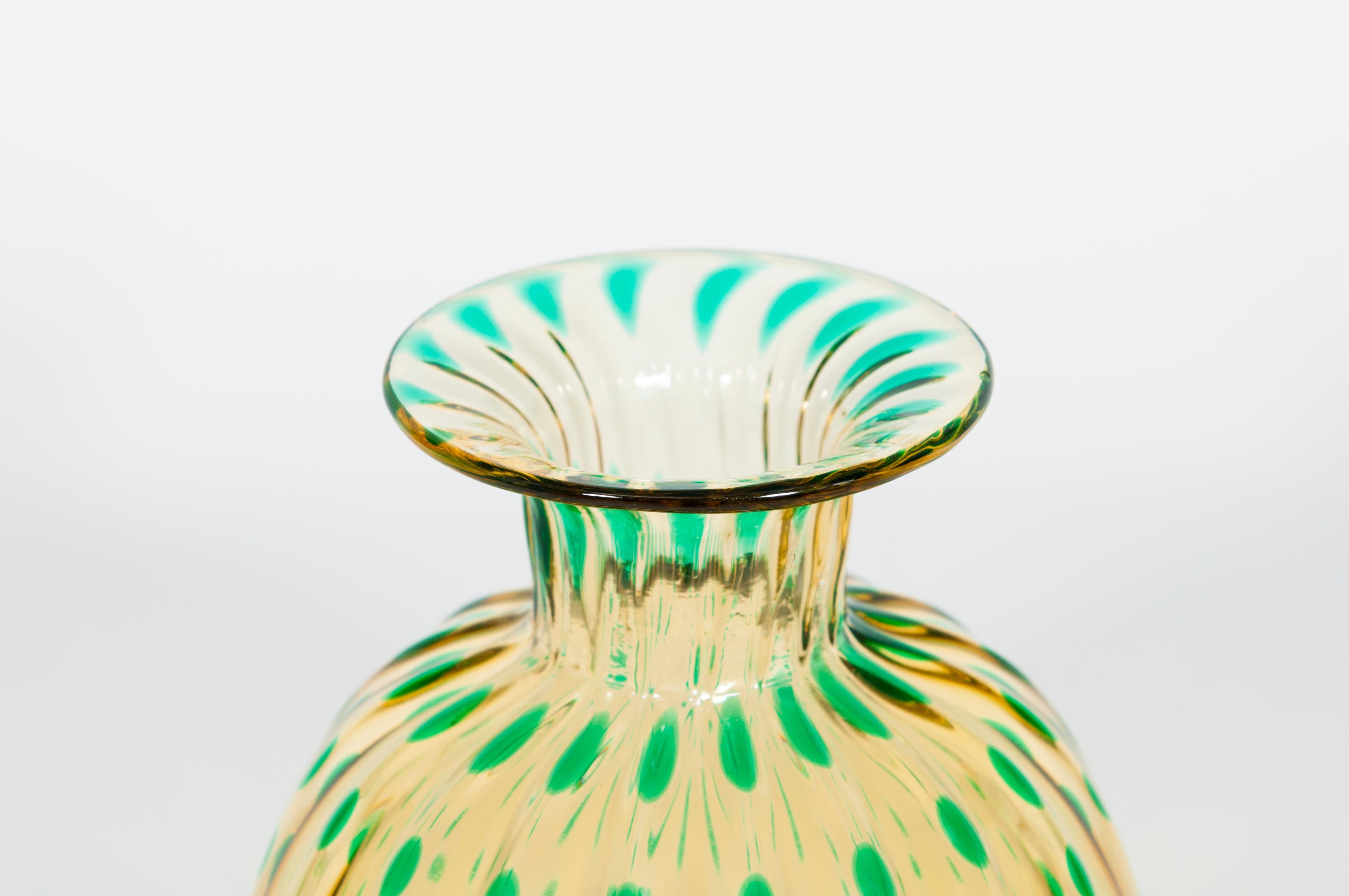 murano vase green