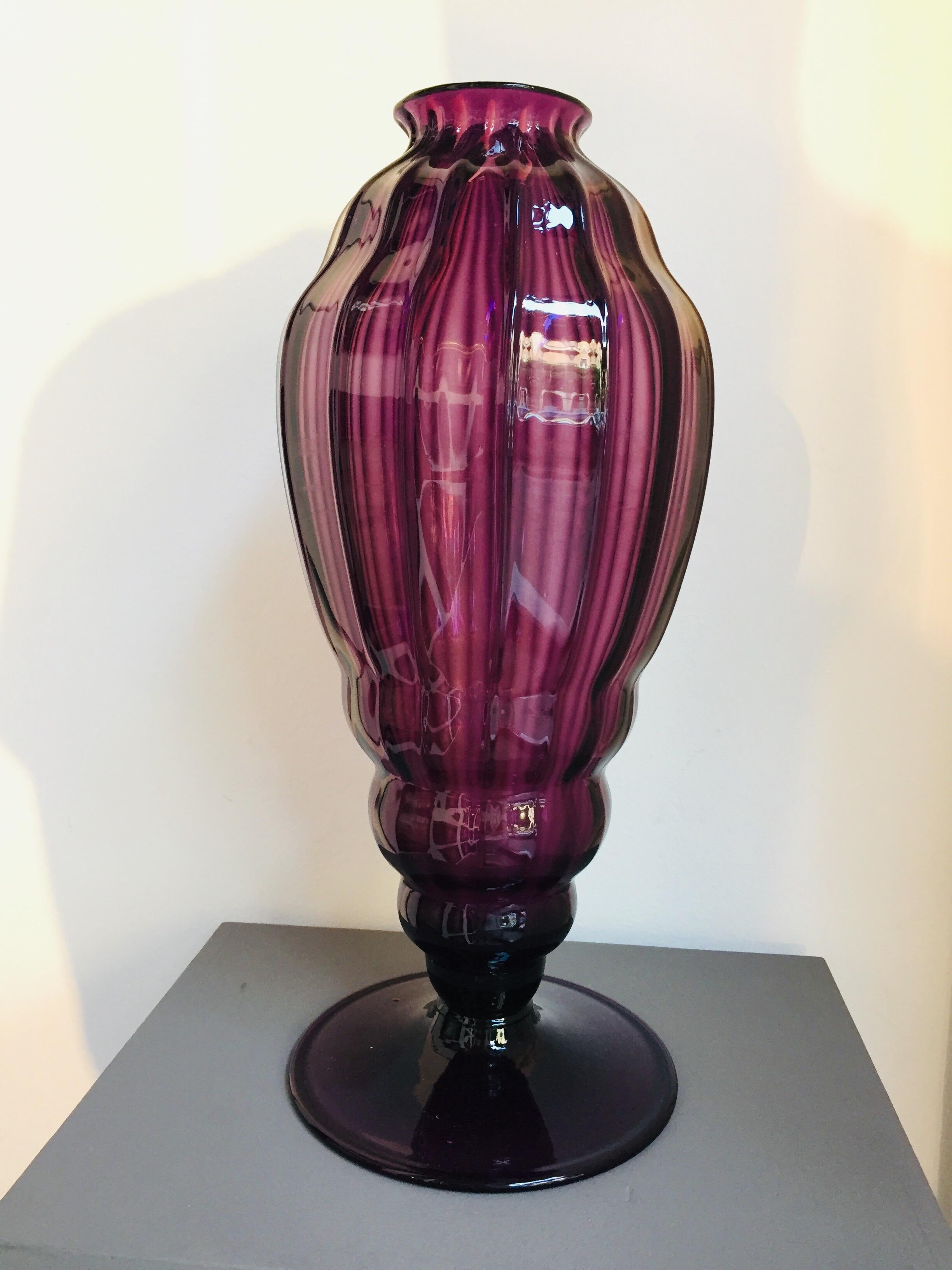 20th Century Murano Glass Vase Venetian Purple Ribbed Blown Glass 1