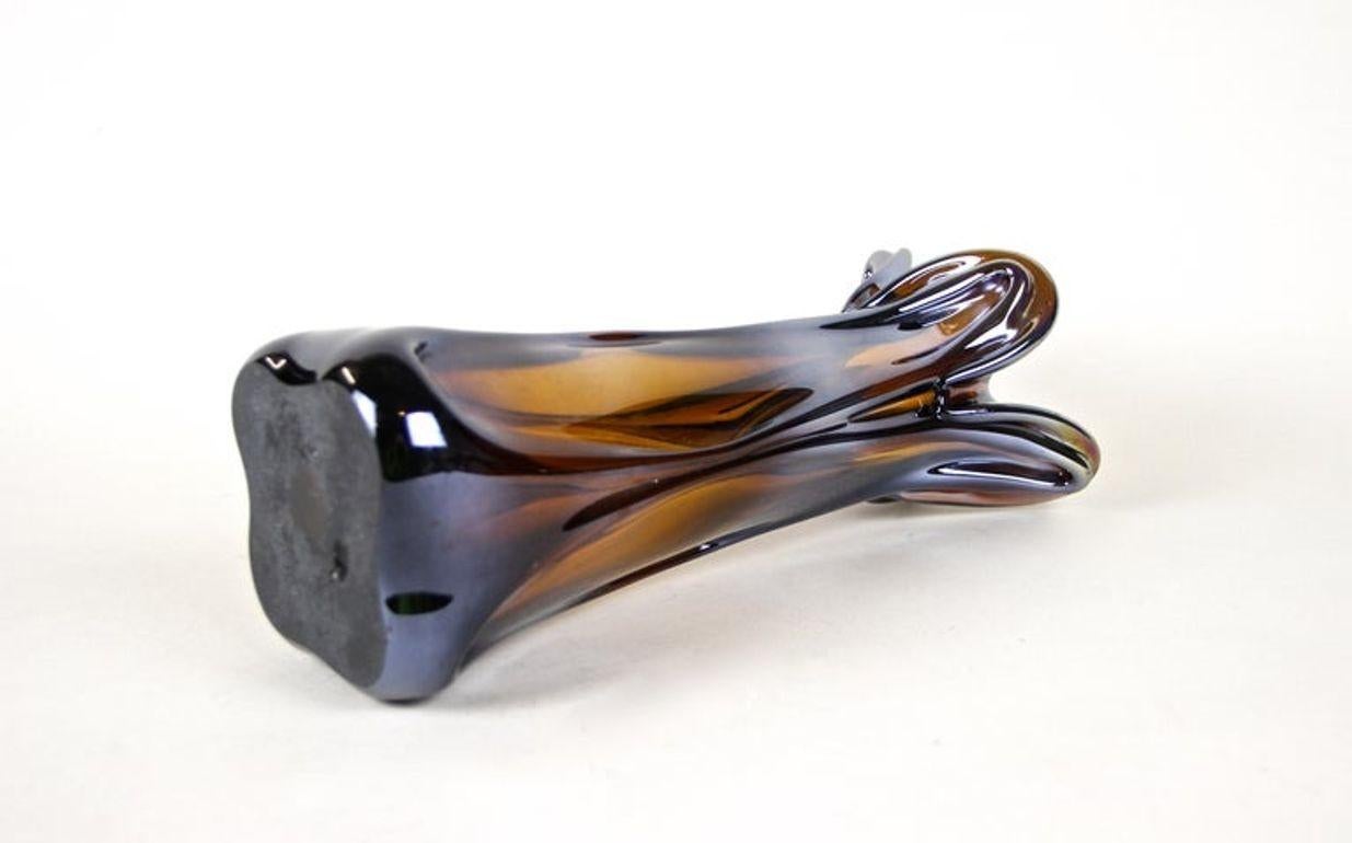 Vase en verre de Murano du 20e siècle avec effet chromé irisé, IT circa 1970 en vente 6