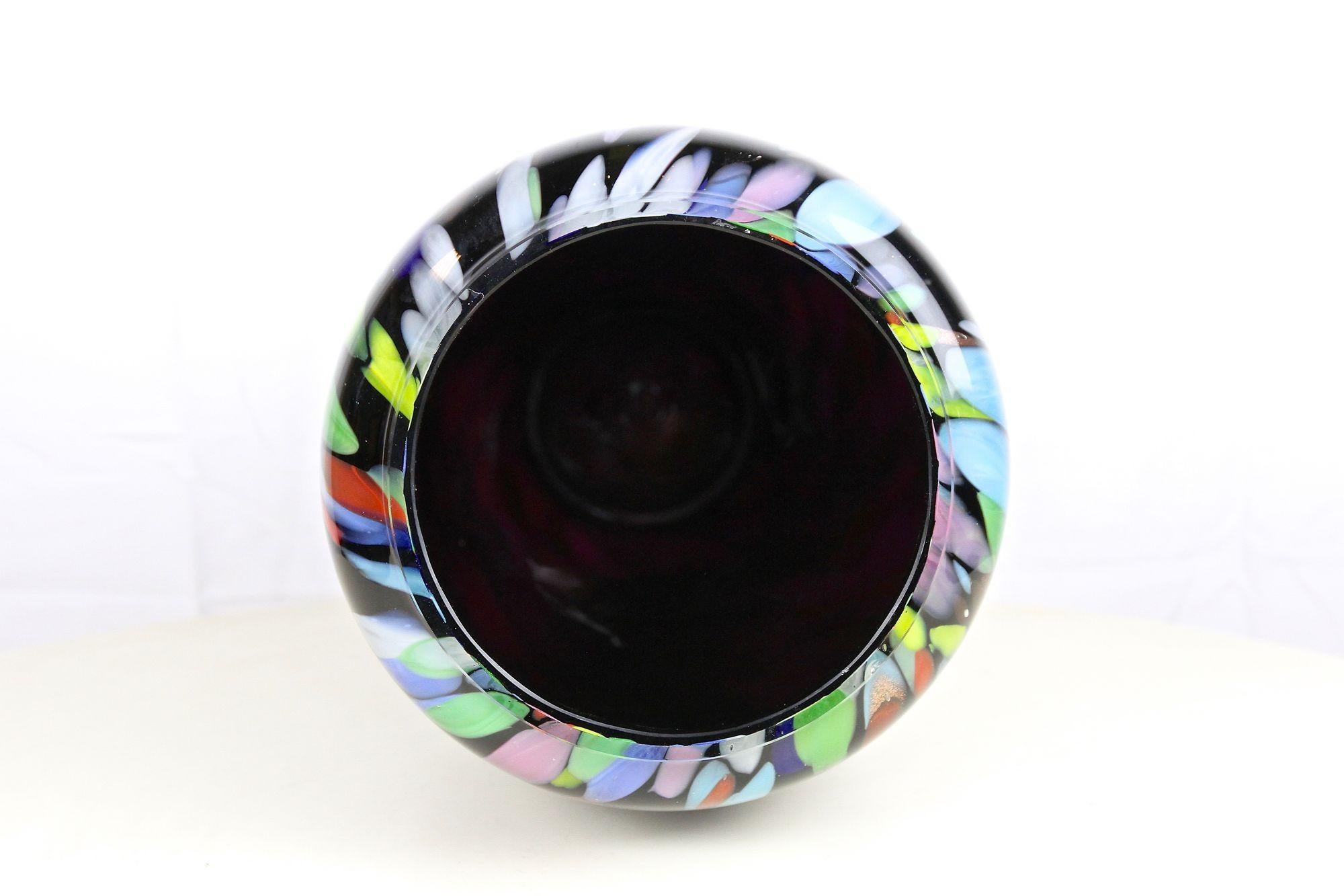 20th Century Murano Glass Vase With Spots Of Colors, Italy circa 1975 For Sale 5