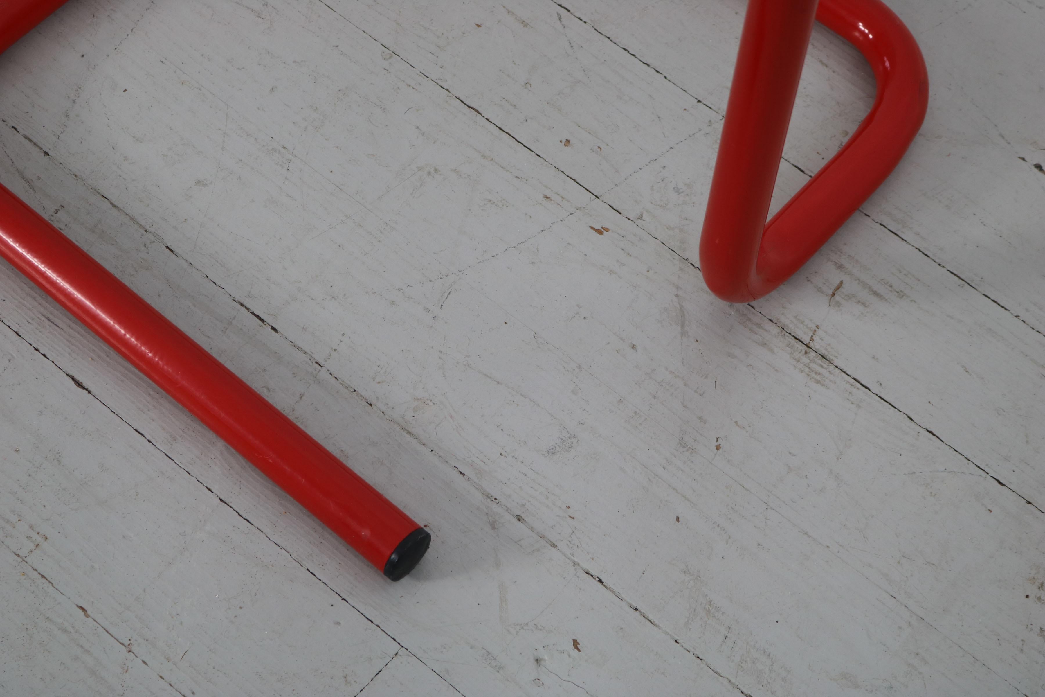 20th Century Mute Servant in Red Lacquered Tubular Steel from the 1980s 5