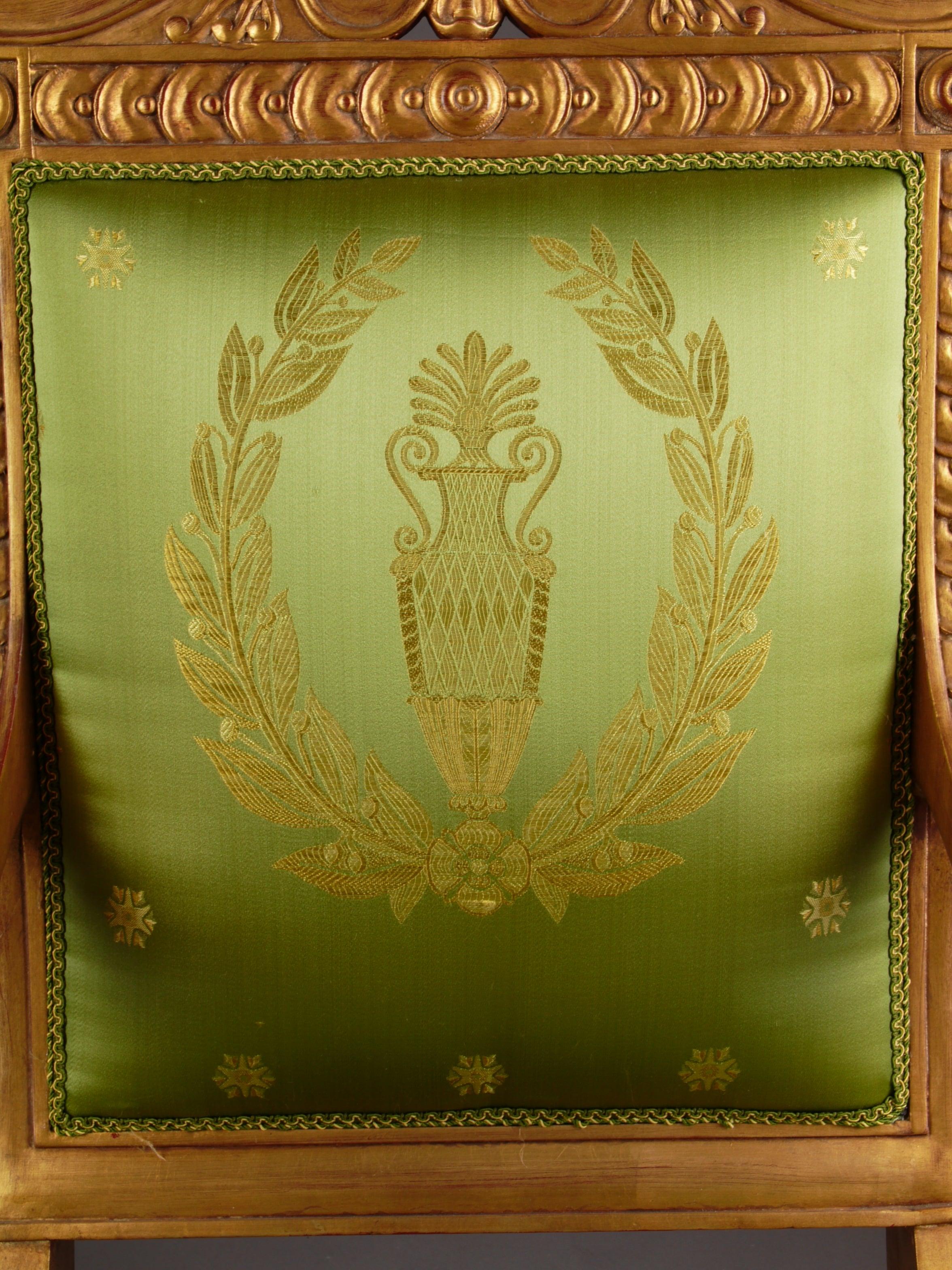 Napoleonischer Schwanstuhl des 20. Jahrhunderts im Empire-Stil aus Buchenholz, poliert und vergoldet im Angebot 1