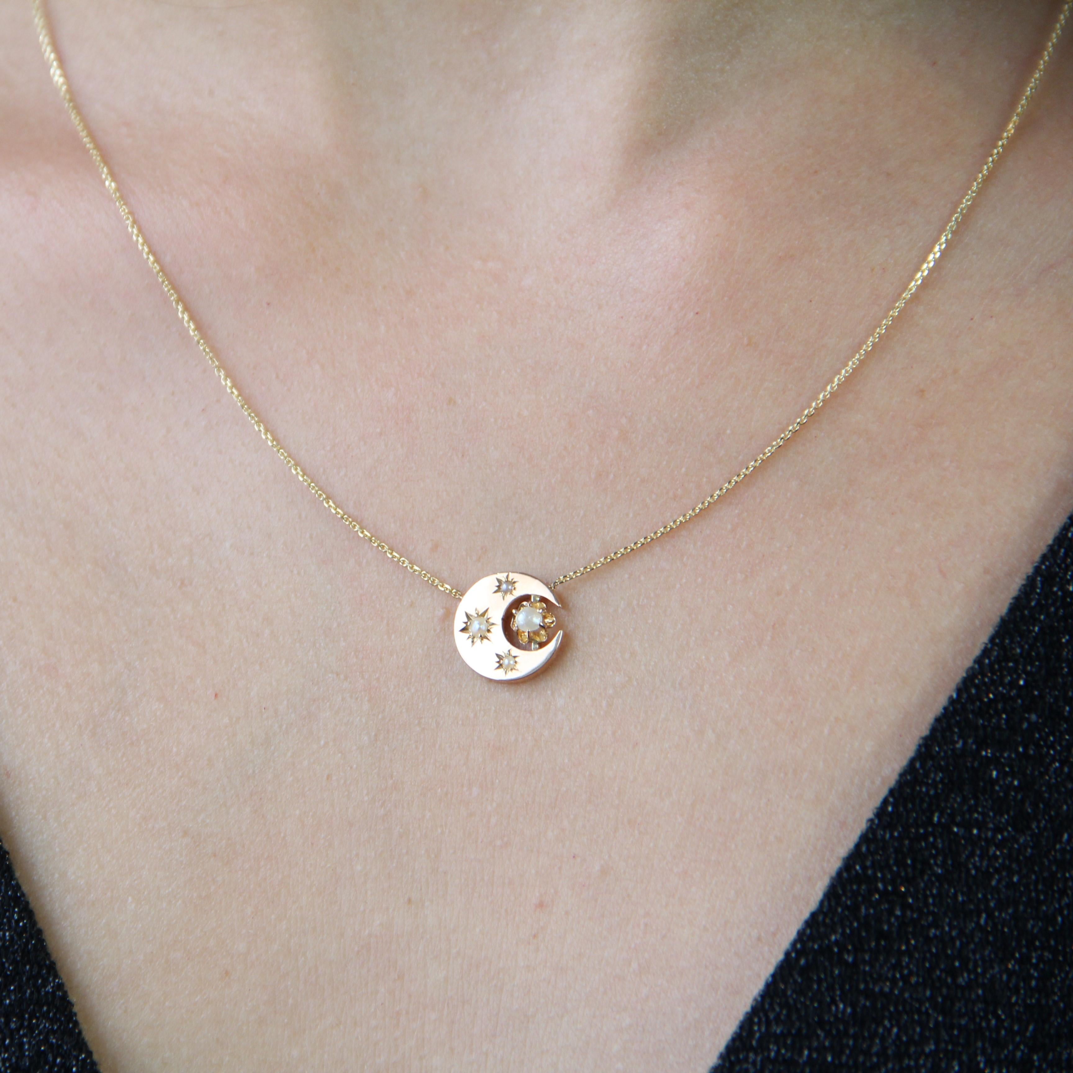 20th Century Natural Pearl 18 Karat Yellow Gold Crescent Moon Pattern Necklace 7