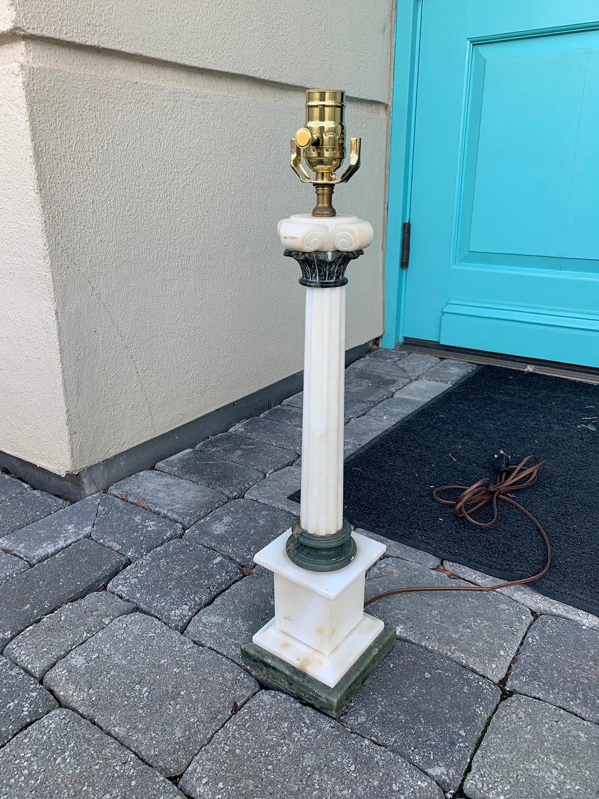 20th Century Neoclassical Green Marble and Alabaster Lamp In Good Condition In Atlanta, GA