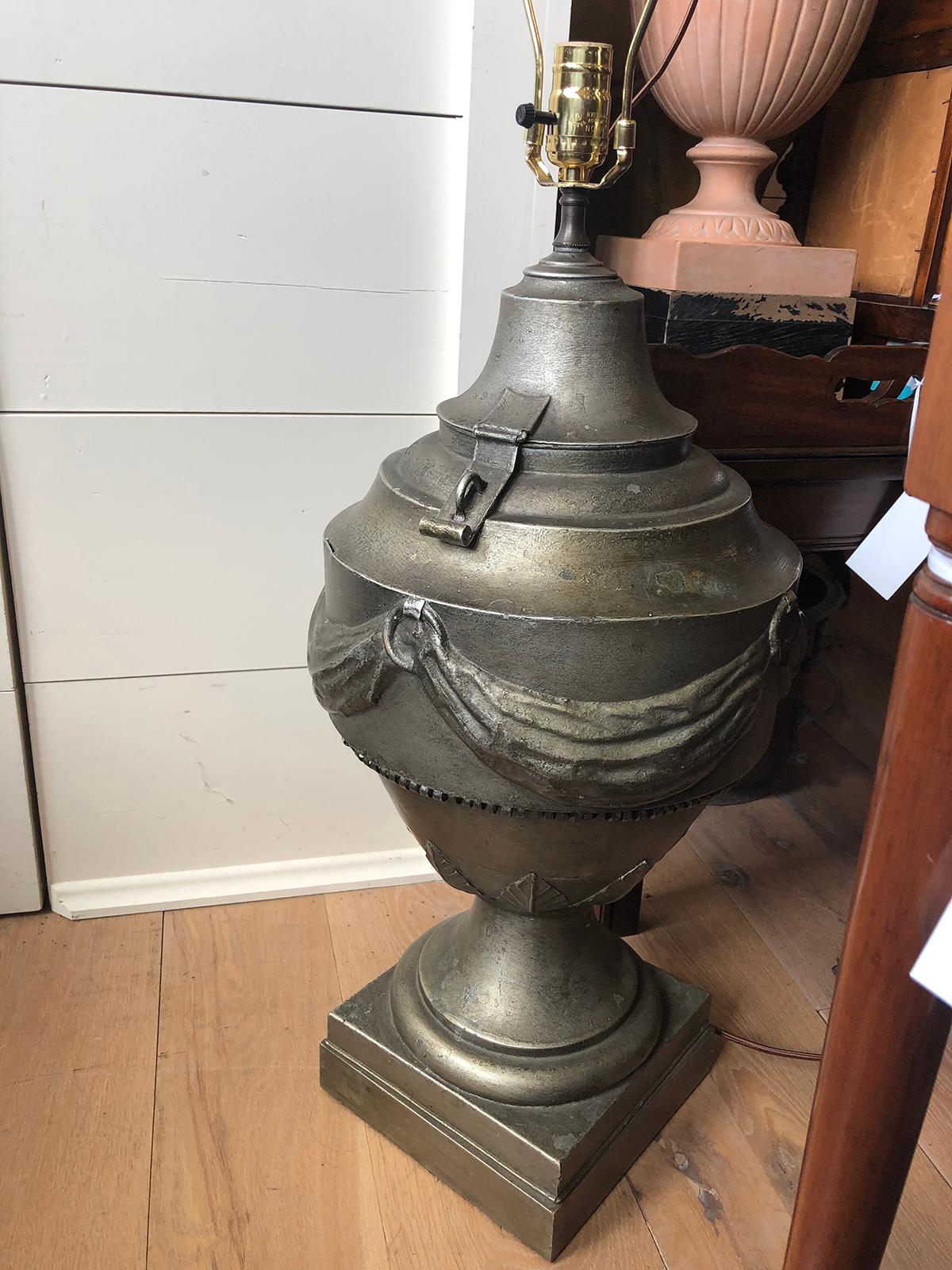 20th Century Neoclassical Italian Patinated Tole Urn as Lamp In Good Condition For Sale In Atlanta, GA