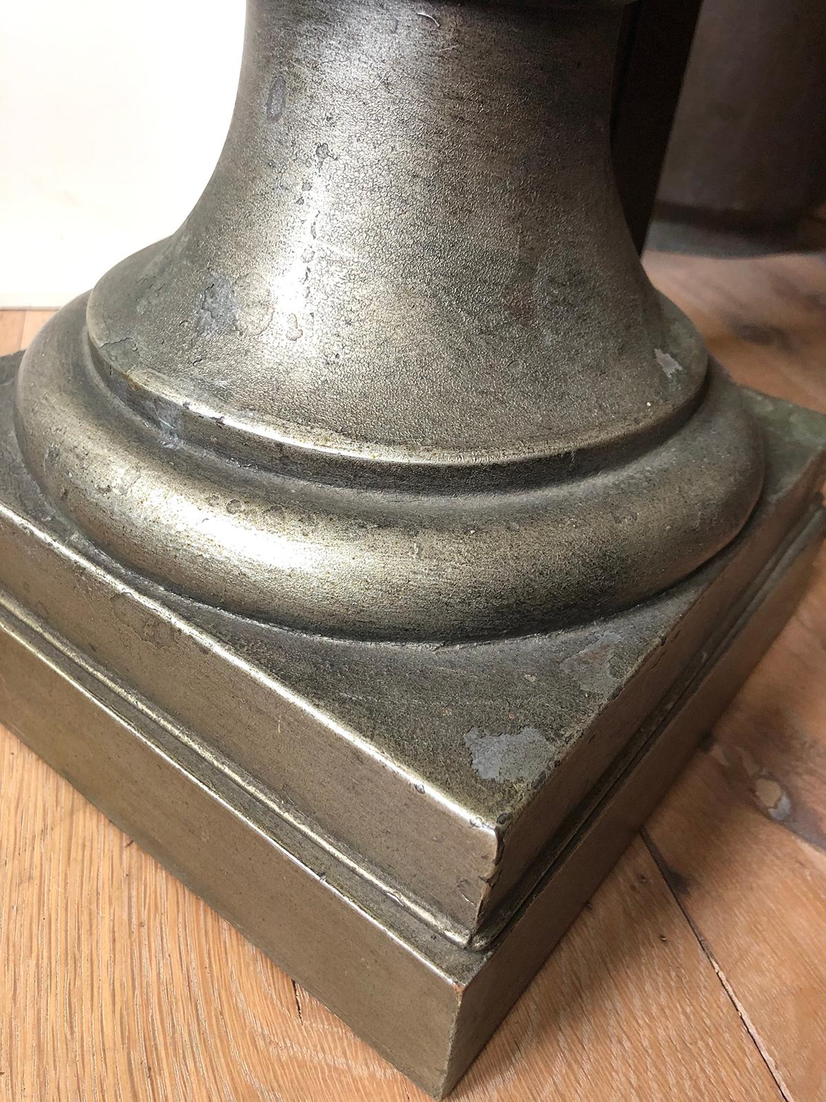 20th Century Neoclassical Italian Patinated Tole Urn as Lamp For Sale 5