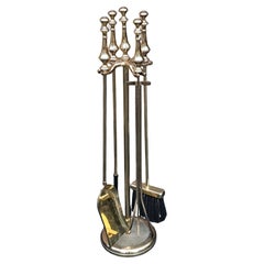 Herramientas metálicas para chimeneas y cubos para chimeneas
