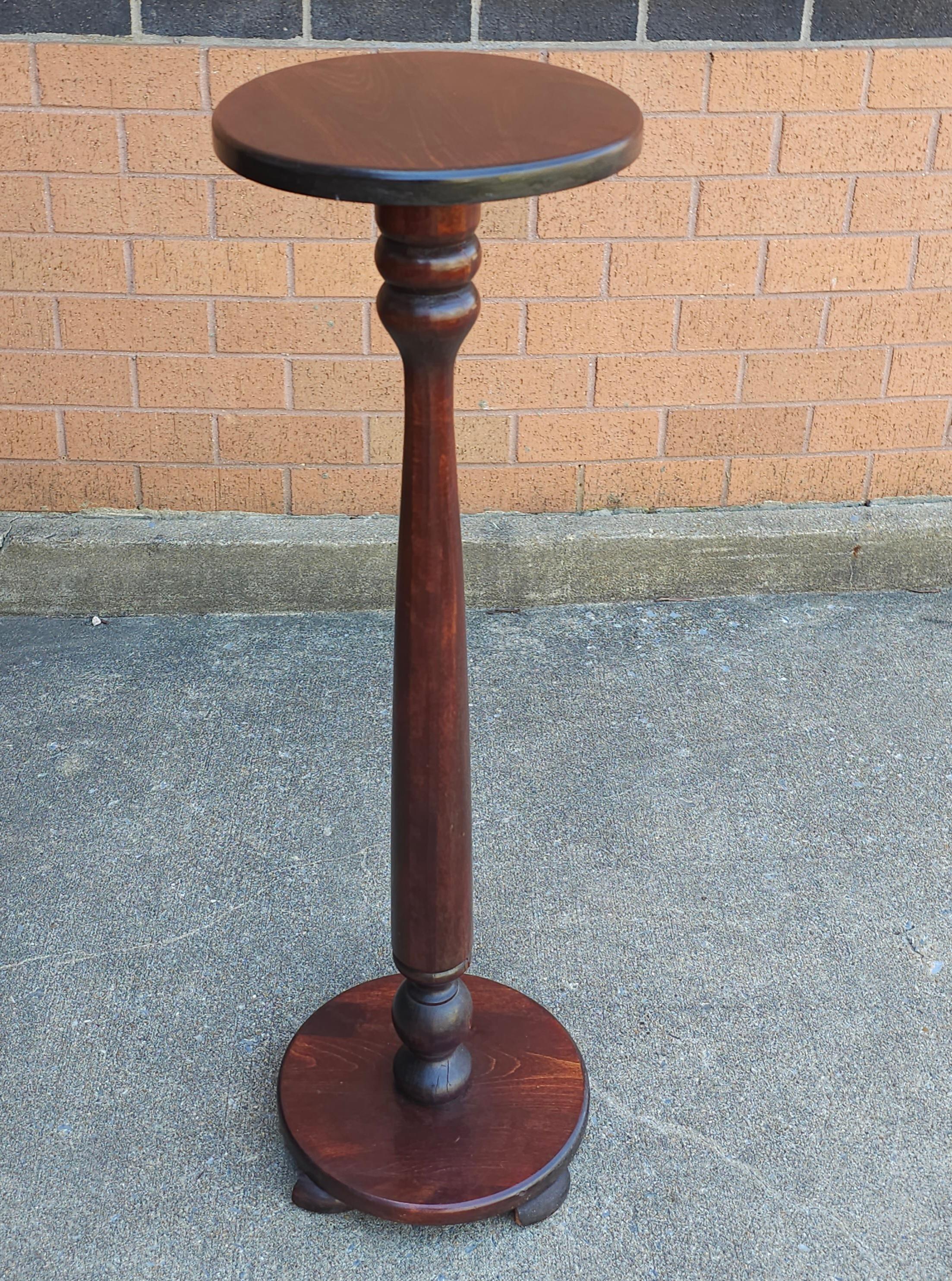 20th Century Neoclassical Stained Cherry Pedestal Plant stand For Sale 2