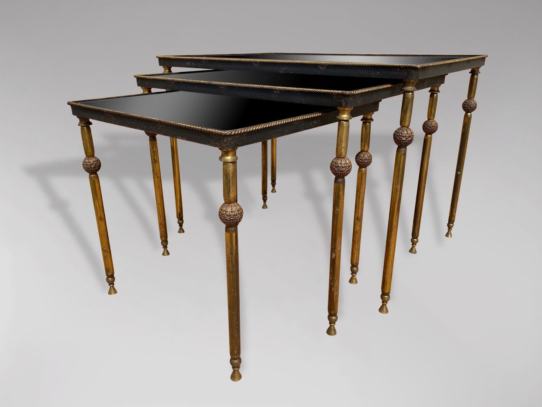 Hand-Crafted 20th Century Nest of 3 Brass Tables with Black Lacquered Mirror Tops