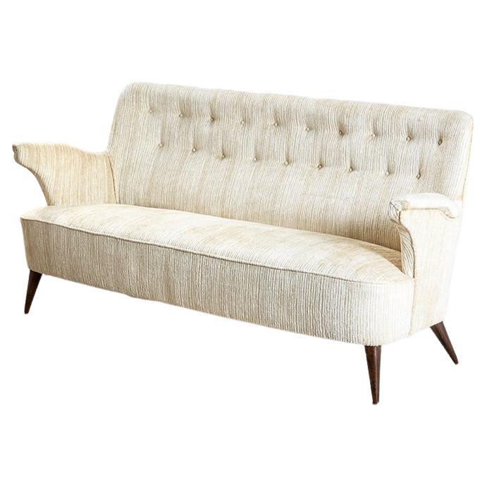 20th Century Nino Zoncada Sofa in Wood and White Fabric Upholstery