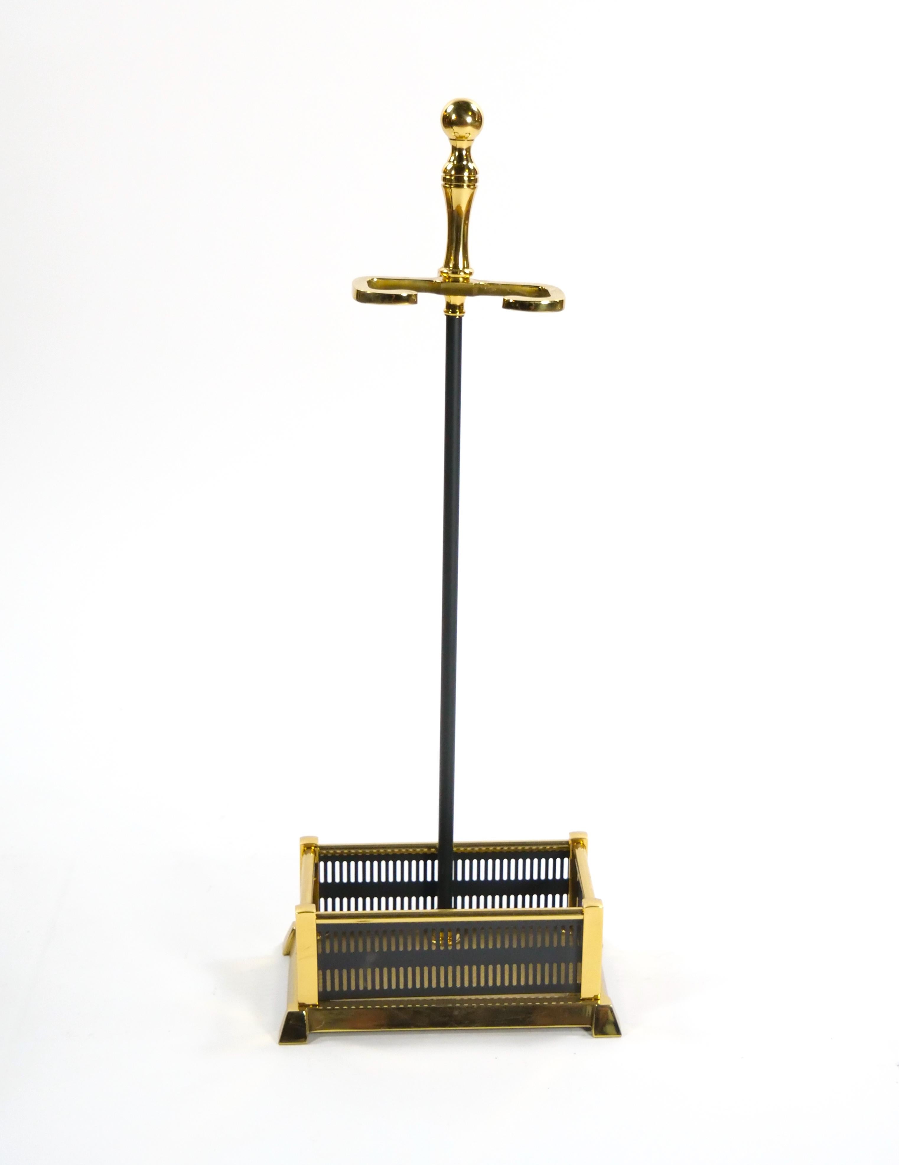 20th Century North American Victorian Style Fireplace Tool Set For Sale 5