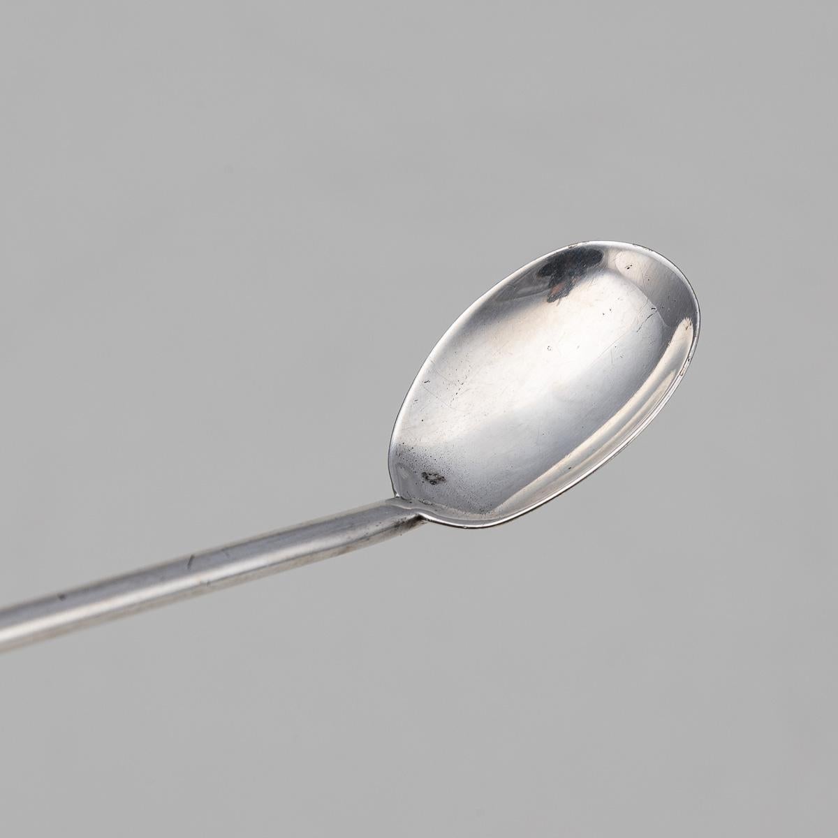 20th Century Novelty Golf Ball Cocktail Mixing Spoon c.1930 In Good Condition For Sale In Royal Tunbridge Wells, Kent