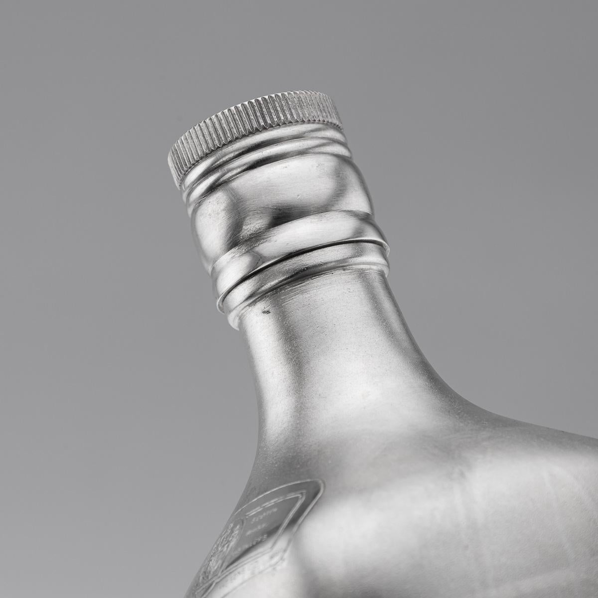 20. Jahrhundert Neuheit massivem Silber großen ein Liter Johnnie Walker Whisky-Flasche 8