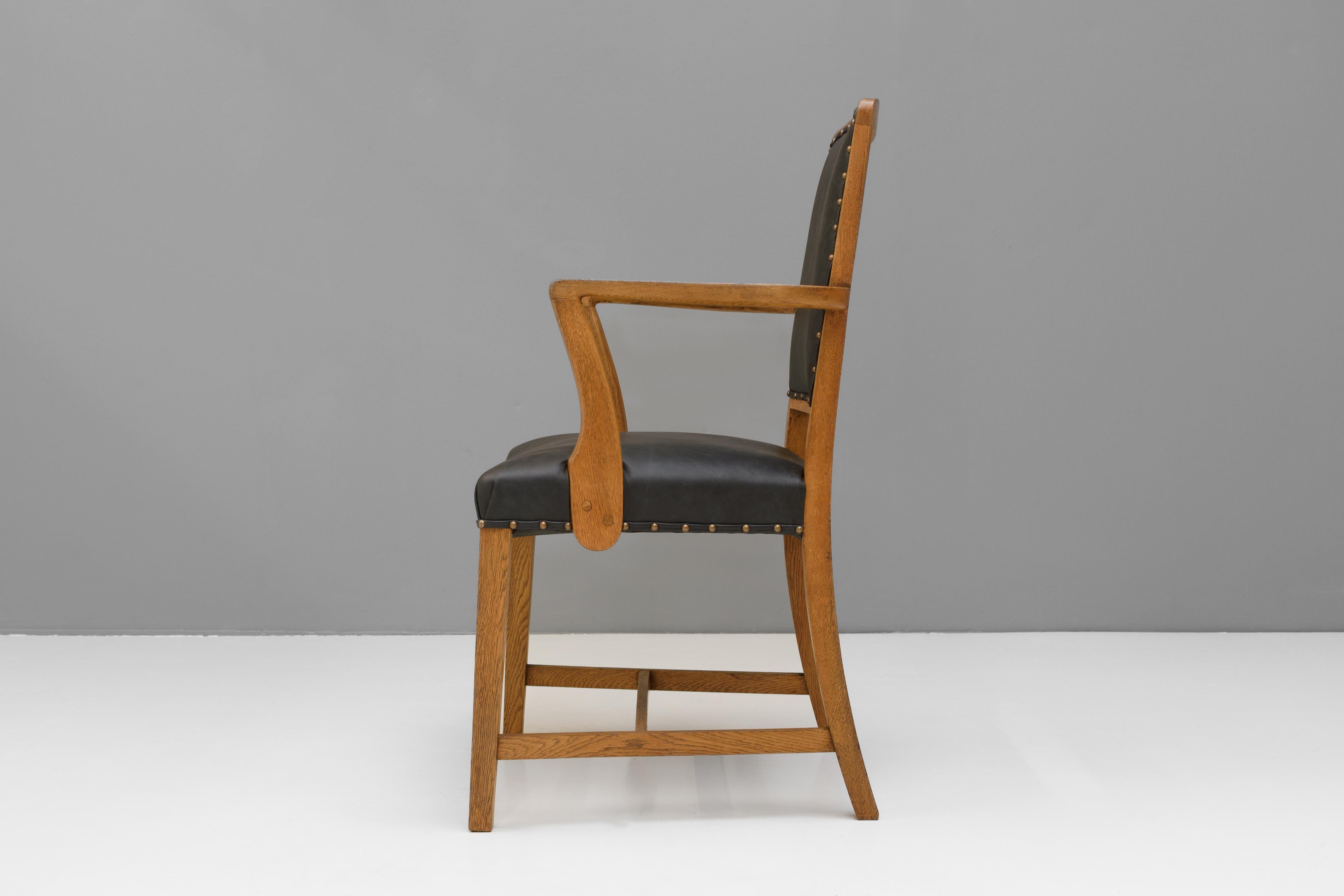 Fauteuils en Oak du 20e siècle en vente 1