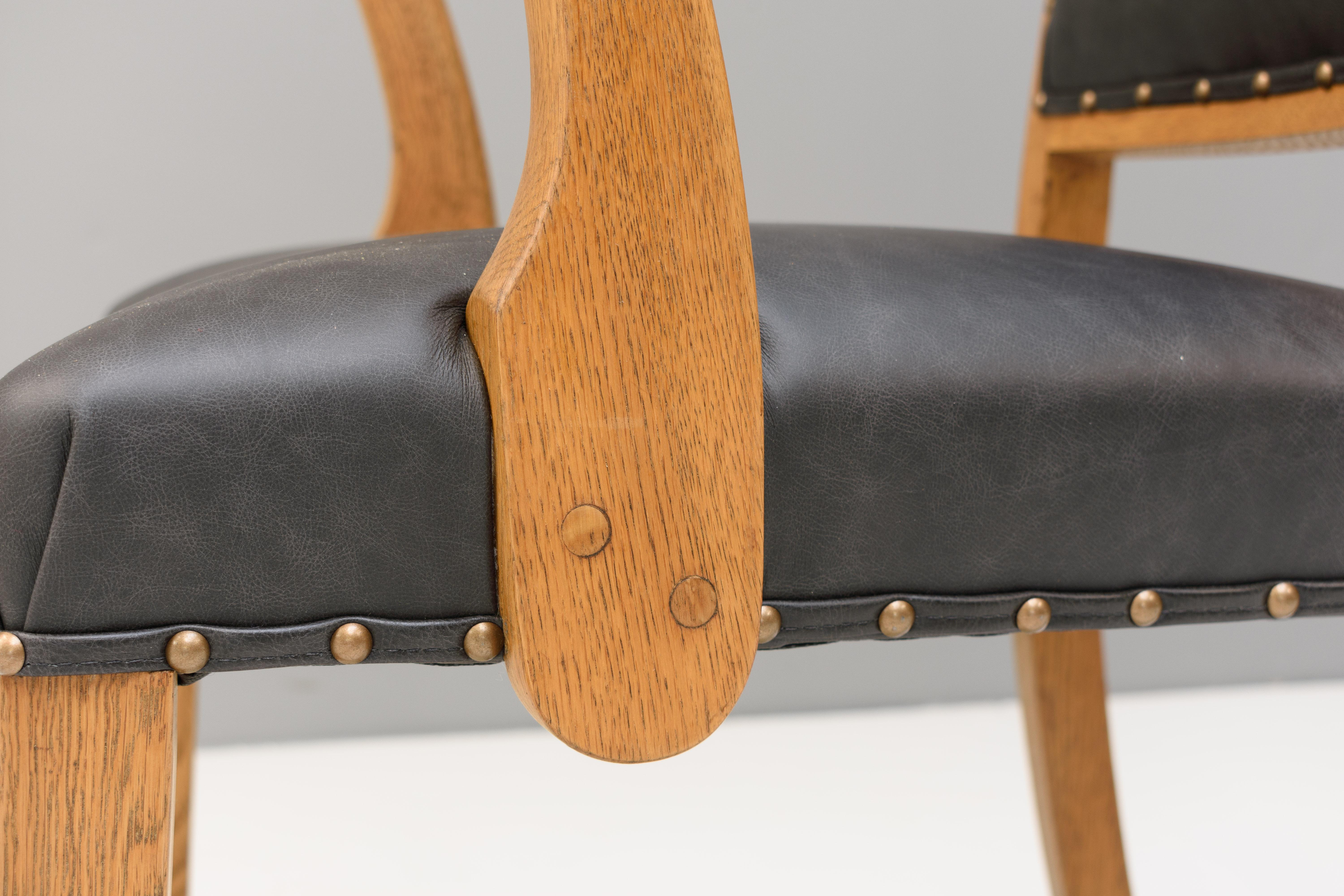 Fauteuils en Oak du 20e siècle en vente 2
