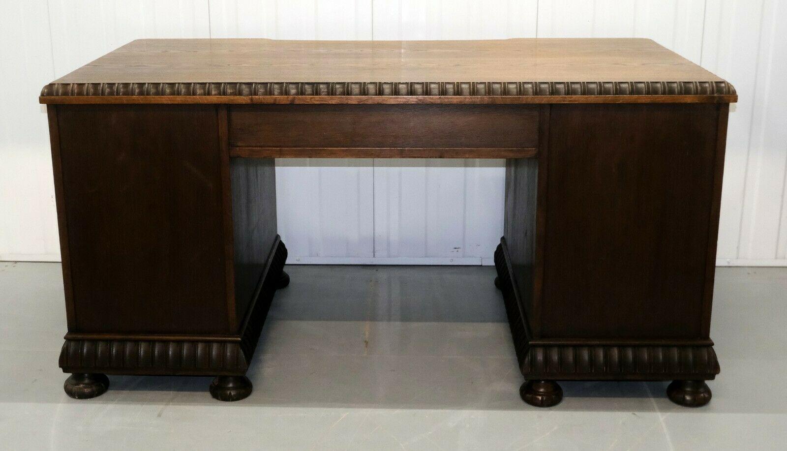 20th Century Oak Desk with Grapes and Vine Leaves Carvings & Sliding Shelves For Sale 6