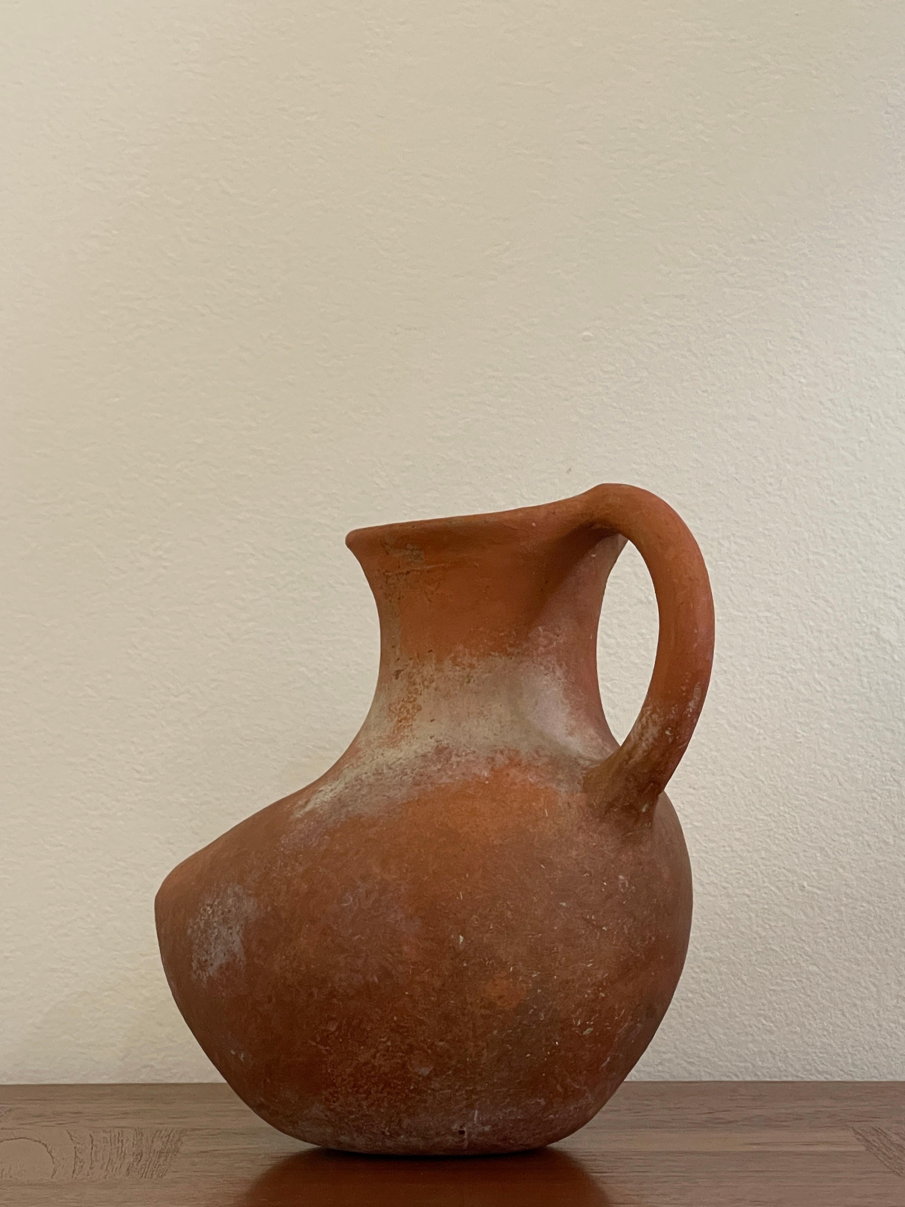 20th Century Oaxacan Ceramic Pitcher In Good Condition For Sale In Miami, FL